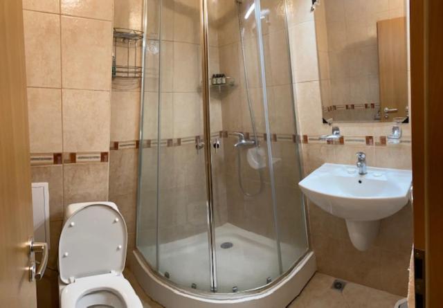 Ski to door at Mountain View 1BR condo Bansko