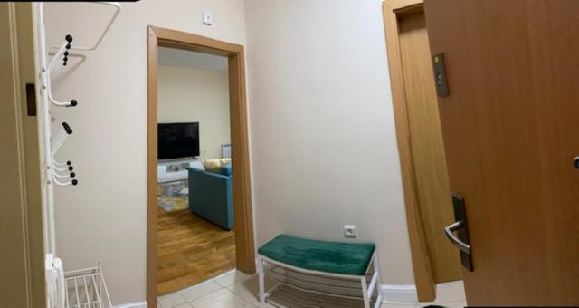 Ski to door at Mountain View 1BR condo Bansko