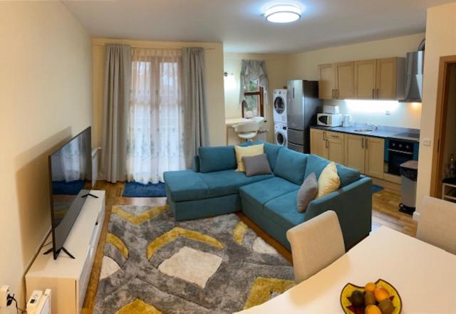Ski to door at Mountain View 1BR condo Bansko