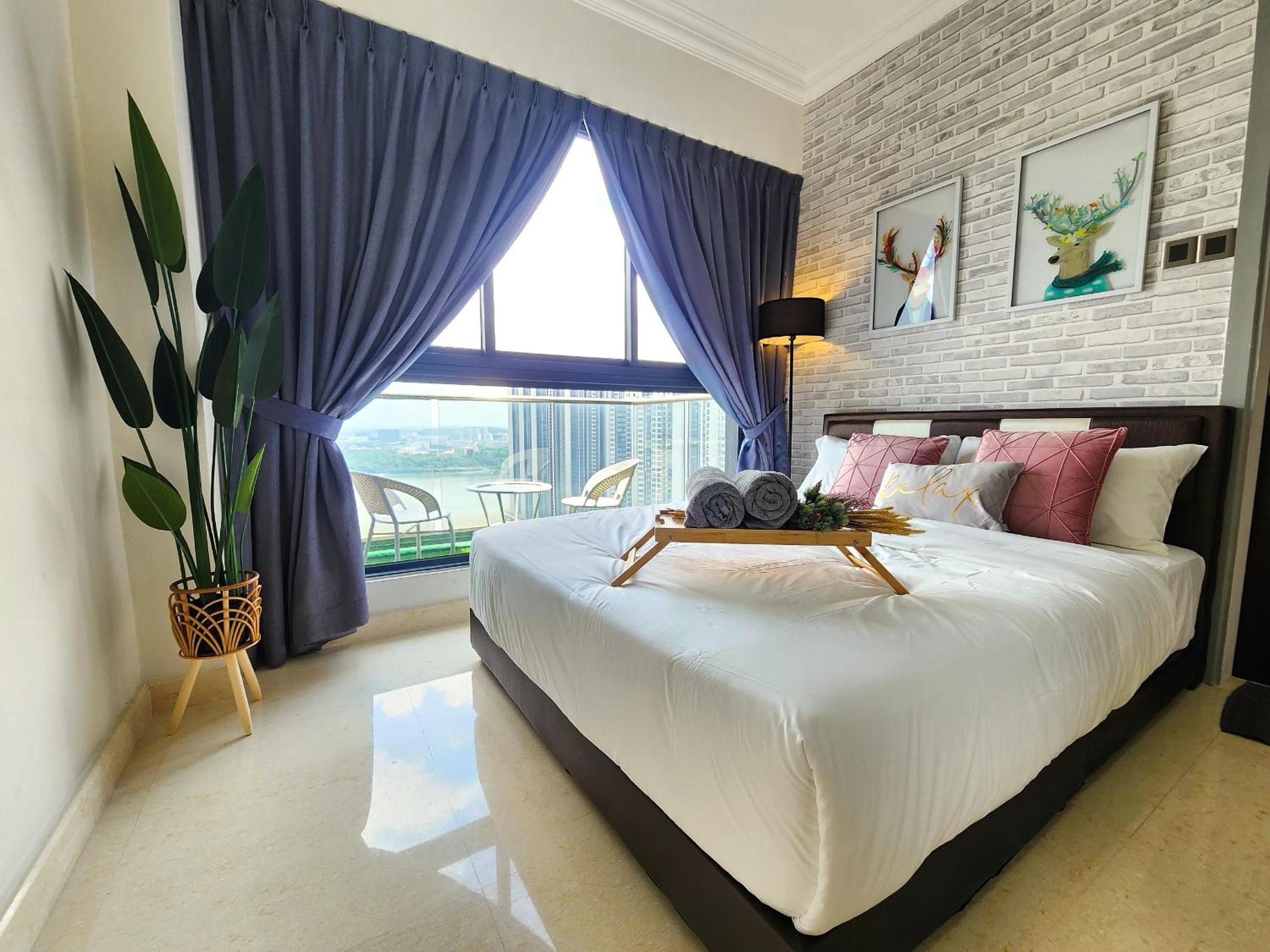 Loft Suite Seaview 2BR JB CIQ 7Pax