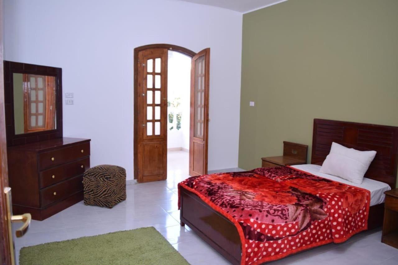 El Hady Apartments with Swimming Pool