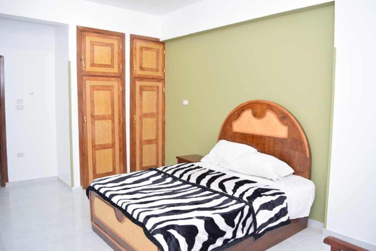 El Hady Apartments with Swimming Pool