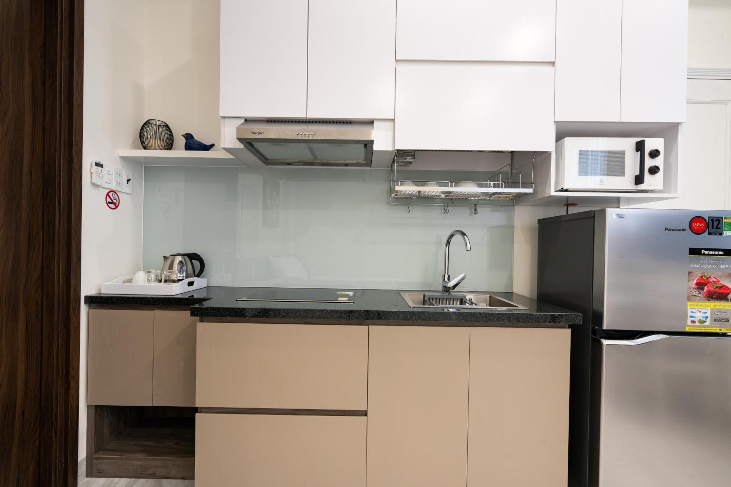 F-APARTMENT
