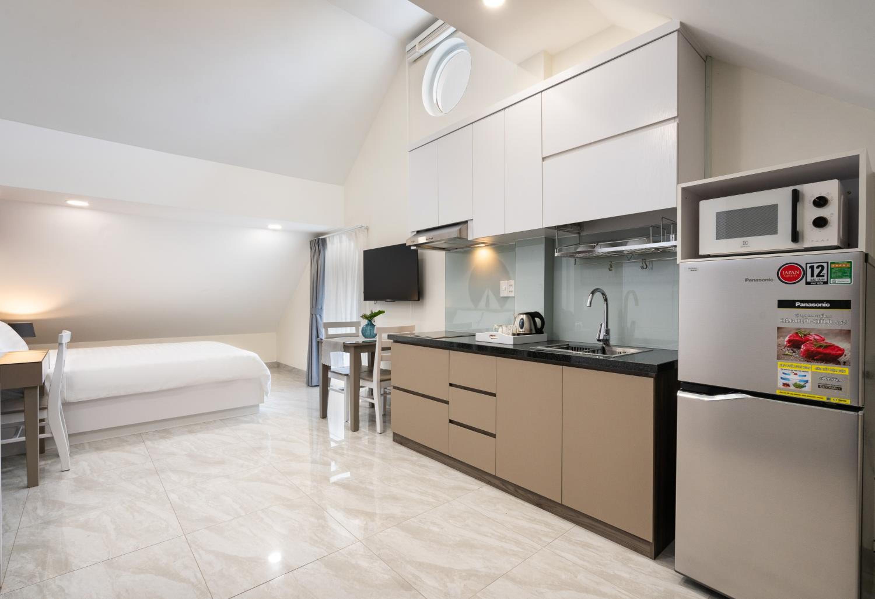 F-APARTMENT