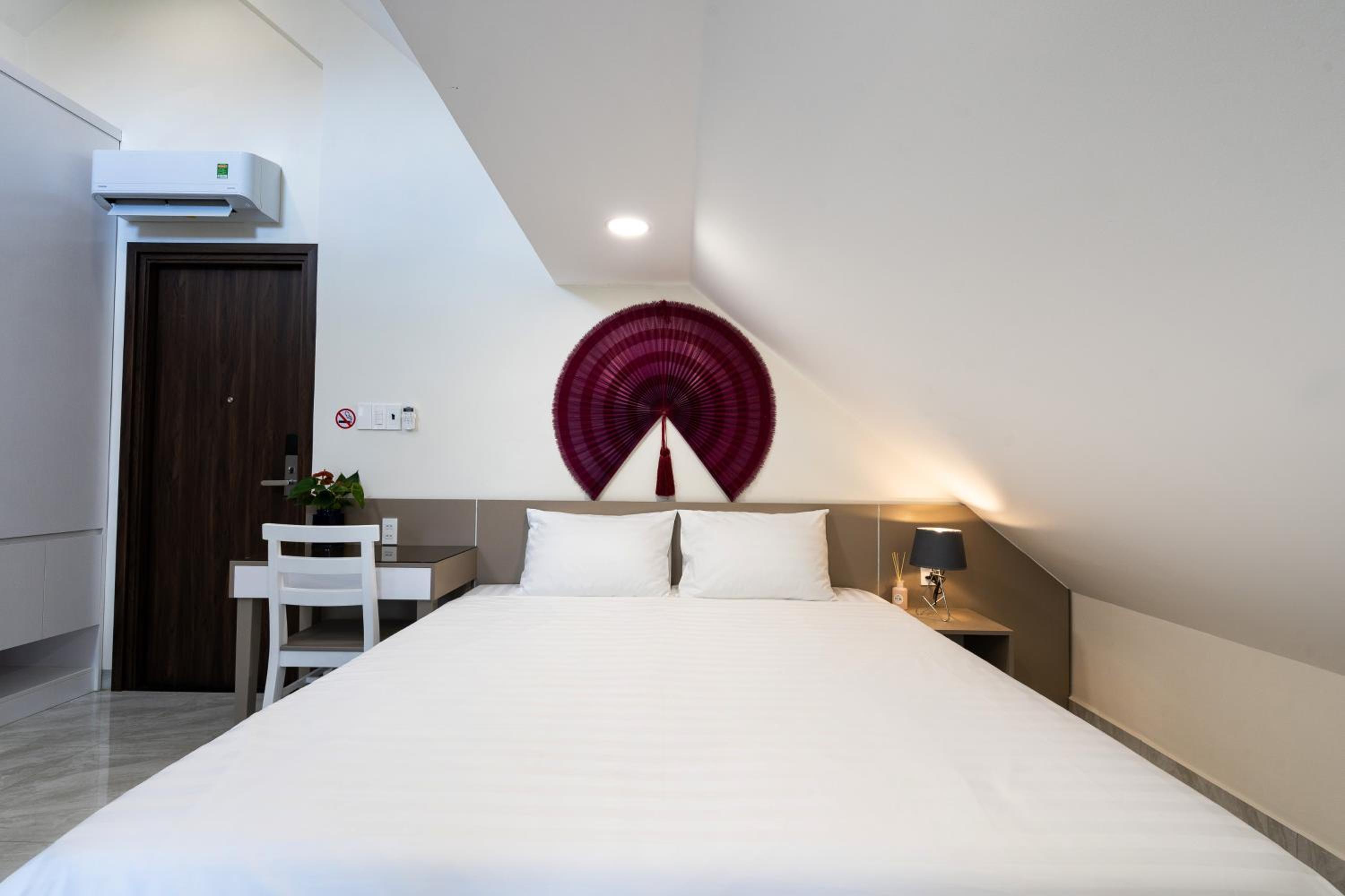 F-APARTMENT
