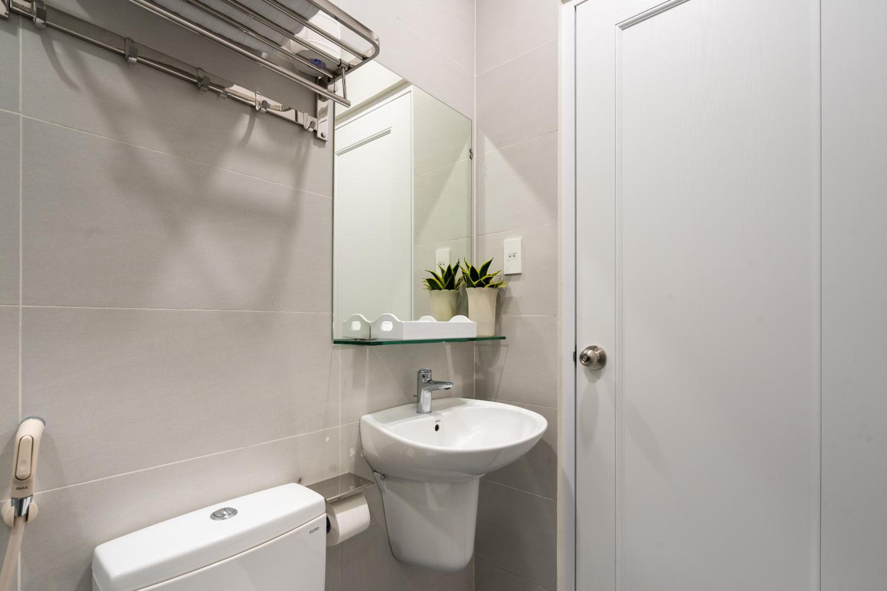 F-APARTMENT