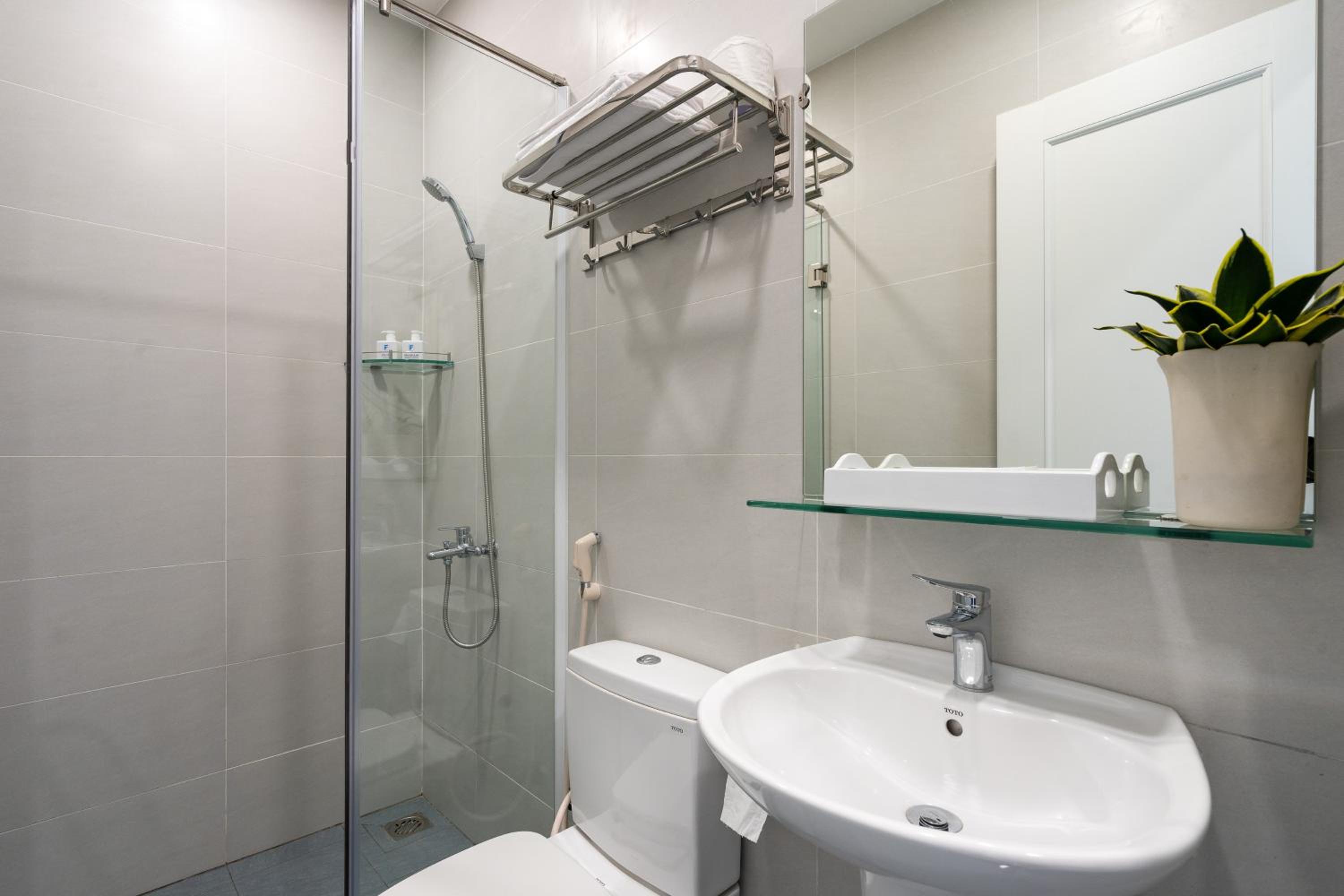 F-APARTMENT