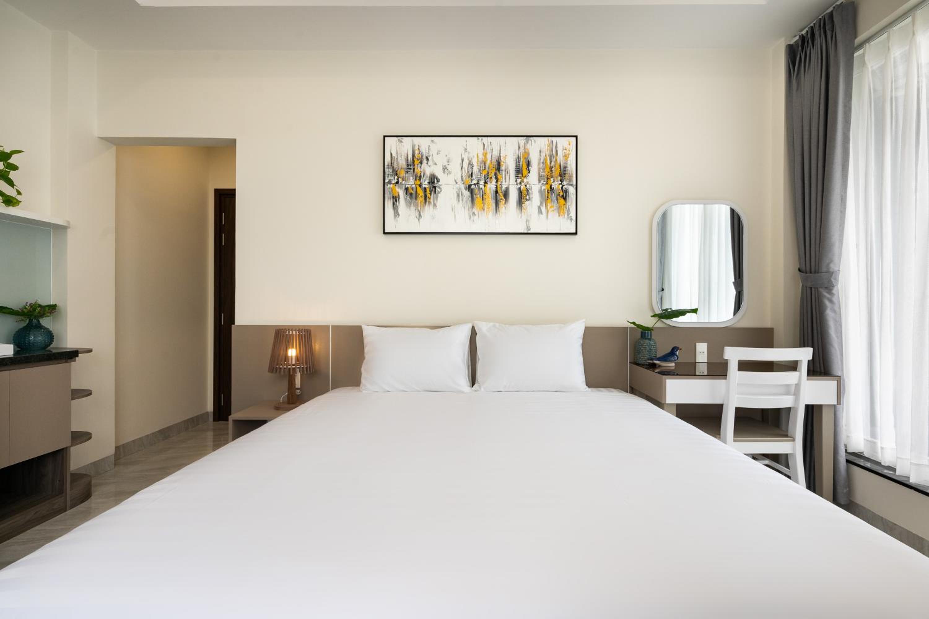 F-APARTMENT