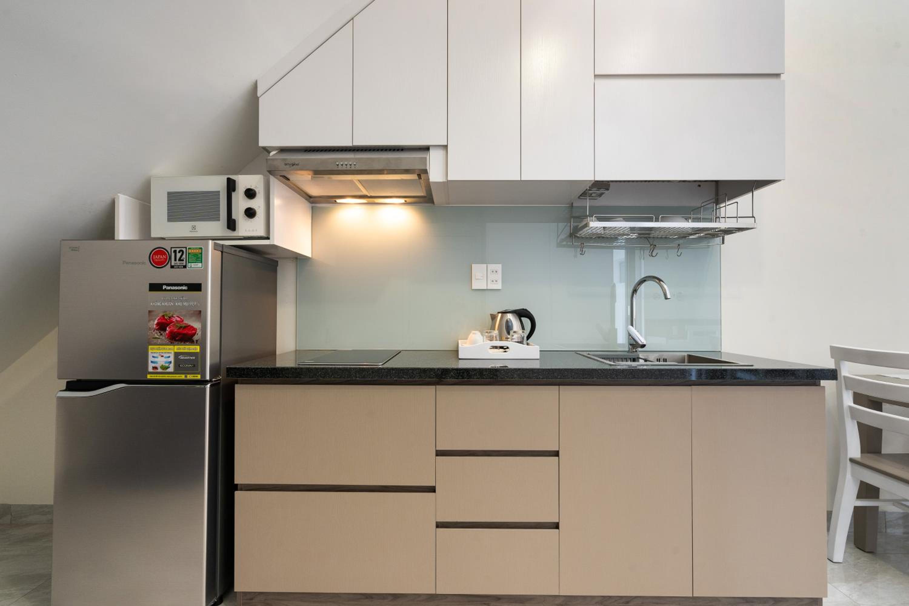 F-APARTMENT