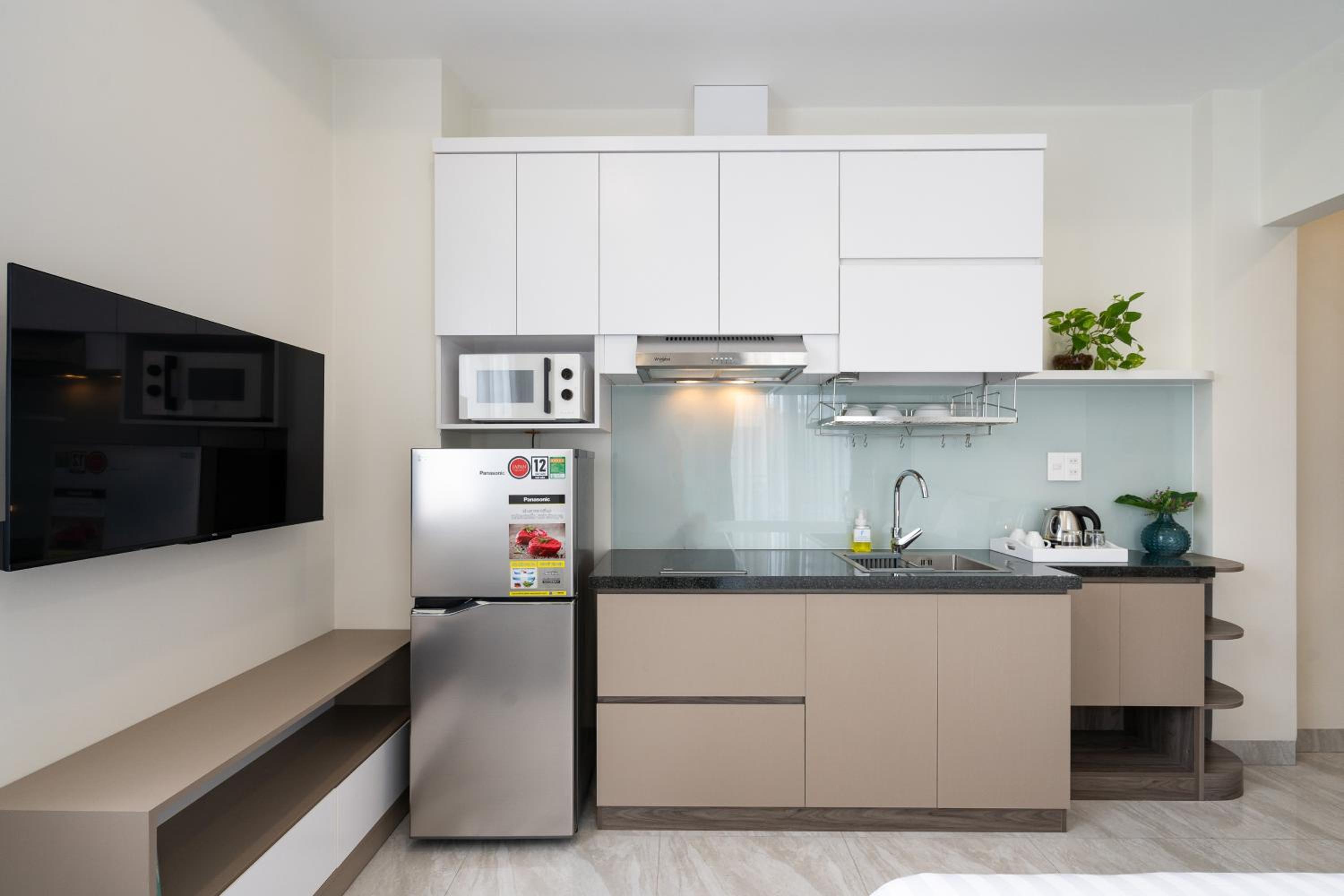 F-APARTMENT