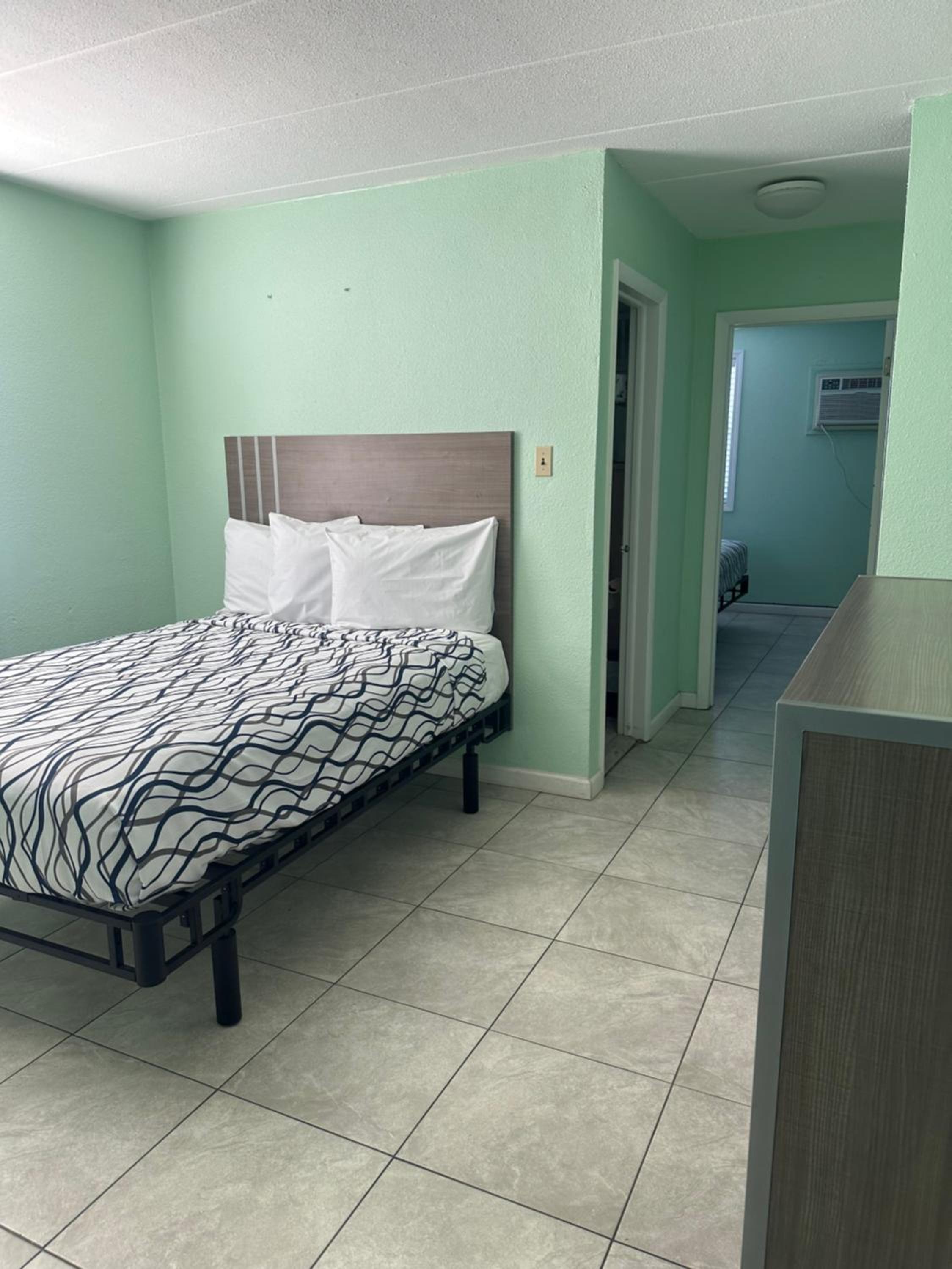 Royal Canadian Motel
