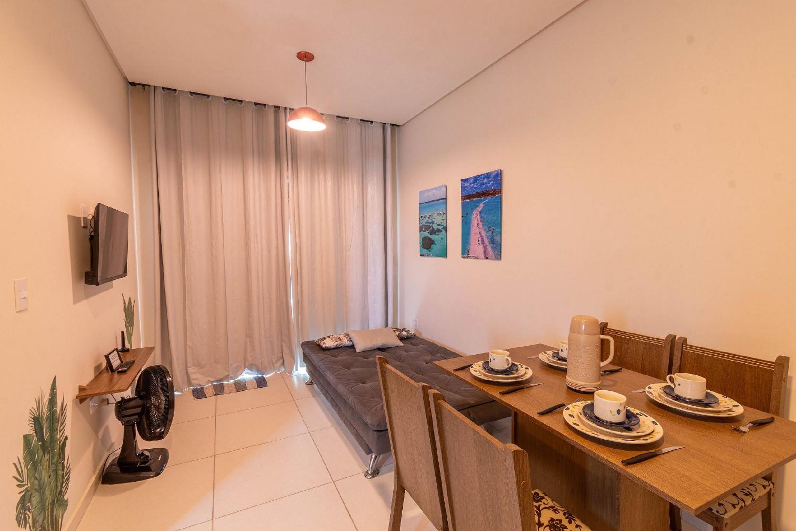 Flats Mar'Bella com Varanda para Relaxar e Praia para aproveitar, Cozinha equipada e Vaga de Garagem