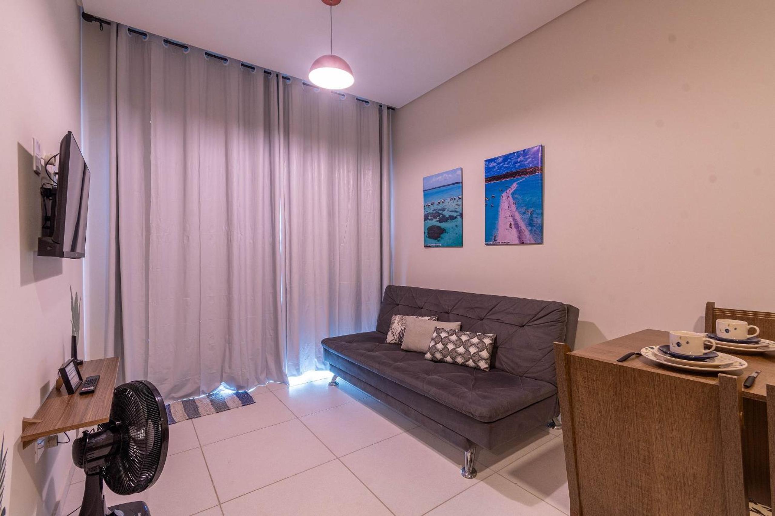 Flats Mar'Bella com Varanda para Relaxar e Praia para aproveitar, Cozinha equipada e Vaga de Garagem