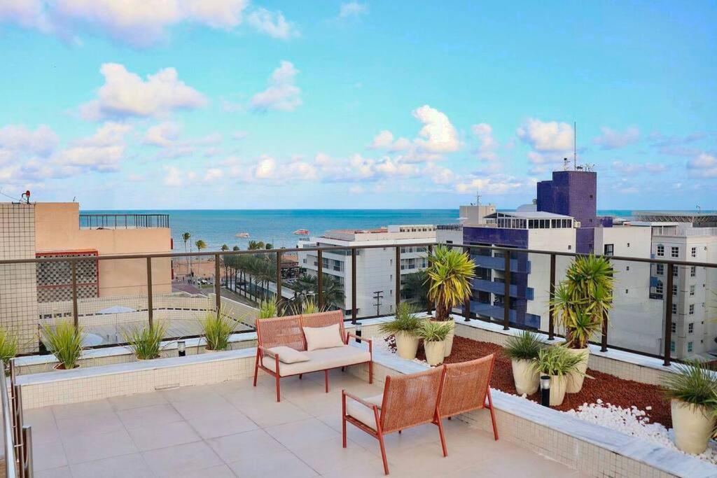 Aproveite a Praia: Conforto próximo a orla