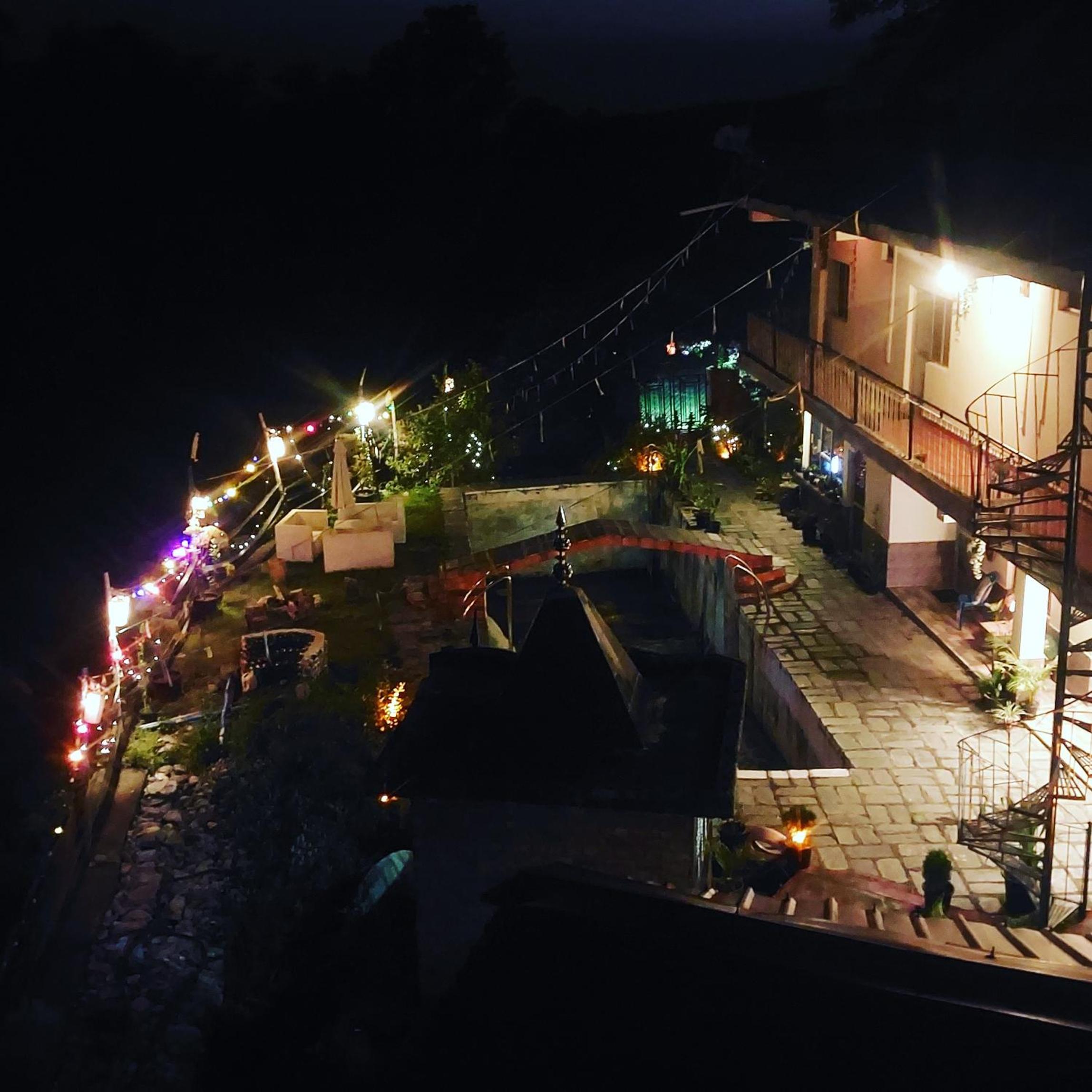 Hideout Bir