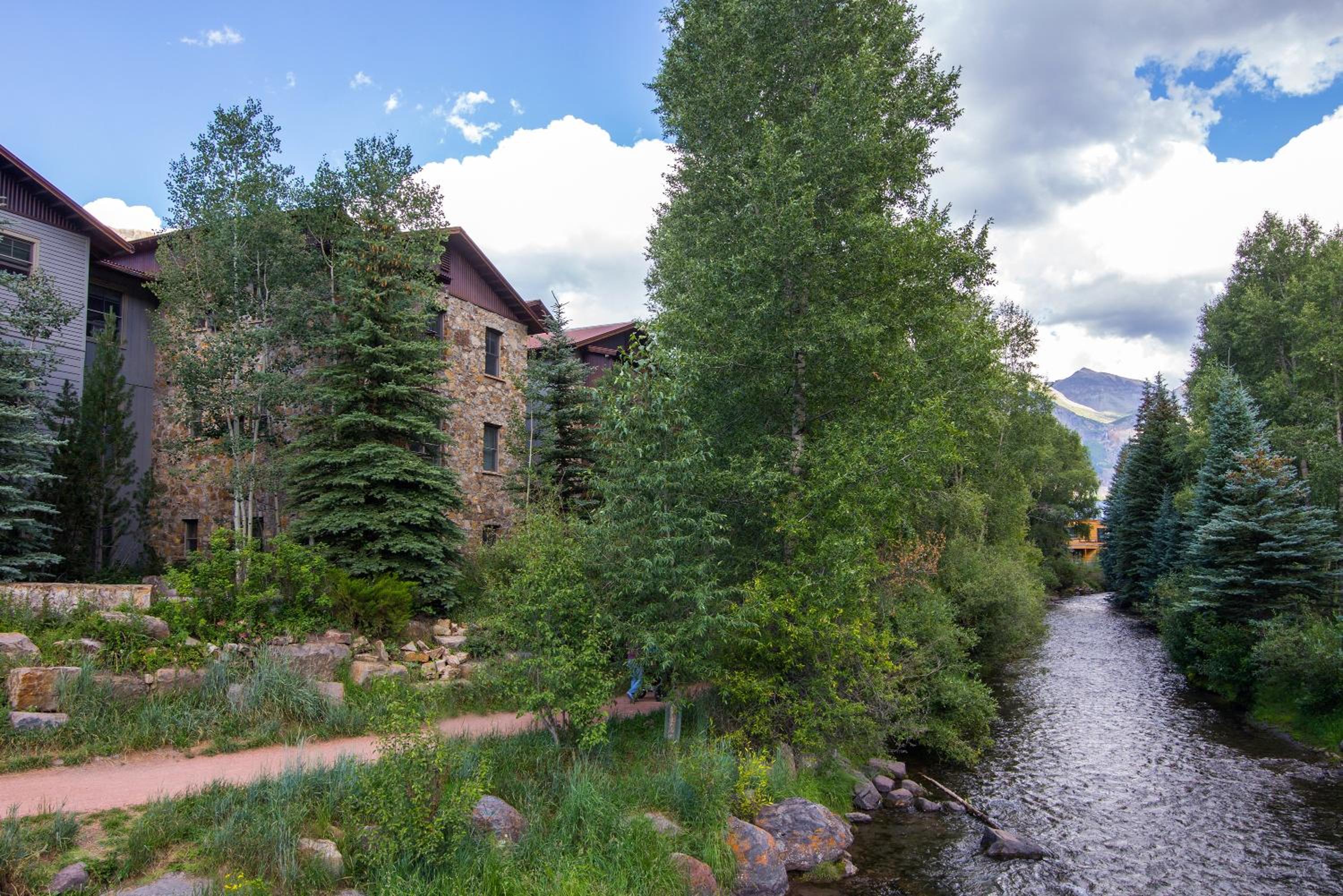 River Club 102 by Alpine Lodging Telluride