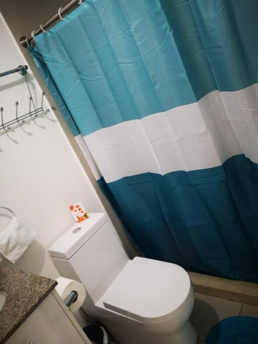 0201 iFreses Hermoso Apartamento Full Equipado SIN PARQUEO