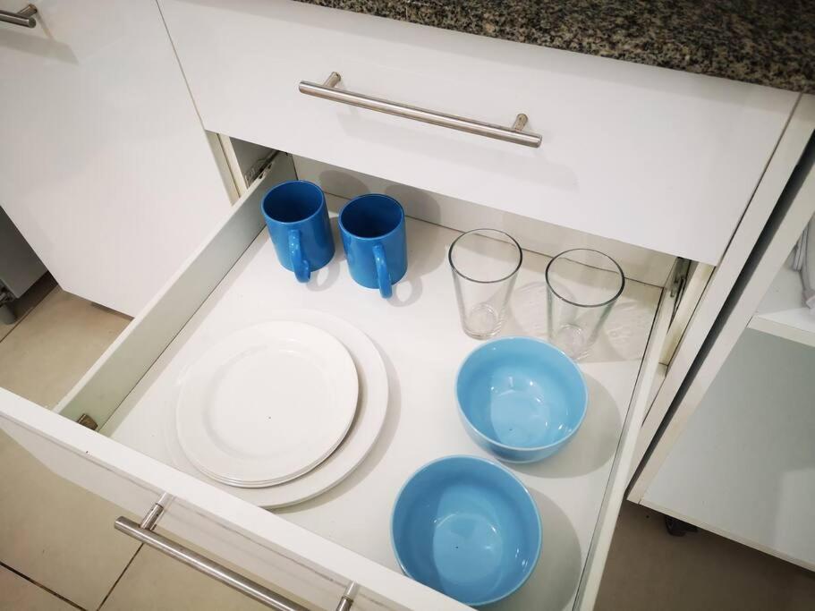 0201 iFreses Hermoso Apartamento Full Equipado SIN PARQUEO
