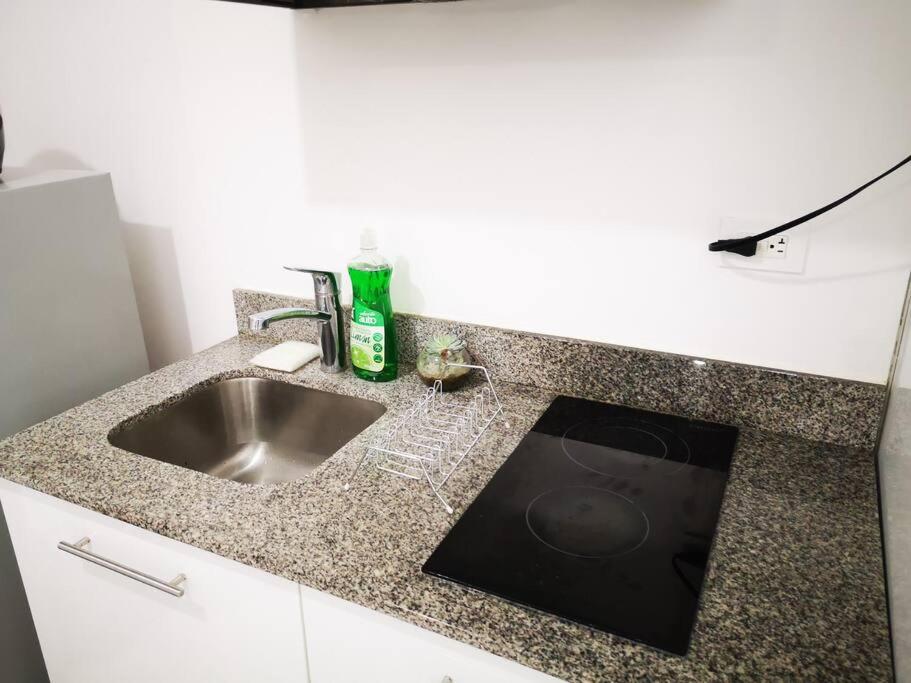 0201 iFreses Hermoso Apartamento Full Equipado SIN PARQUEO