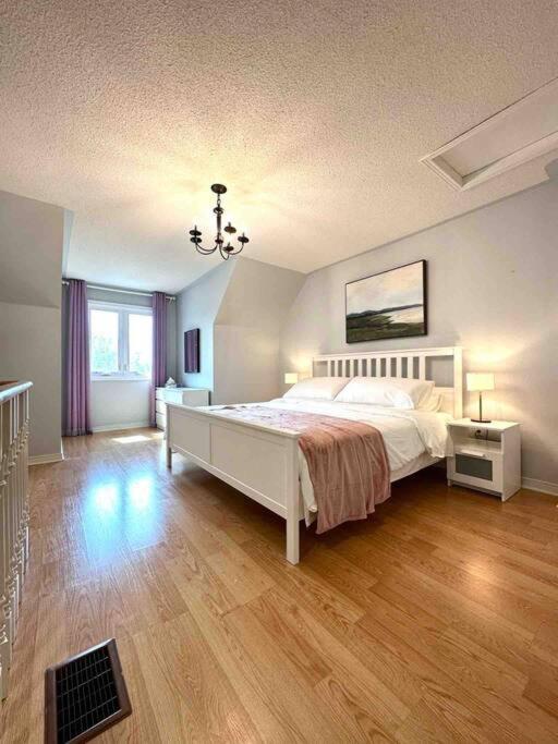 Charming Home in Prime Location North of Toronto