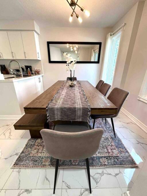 Charming Home in Prime Location North of Toronto