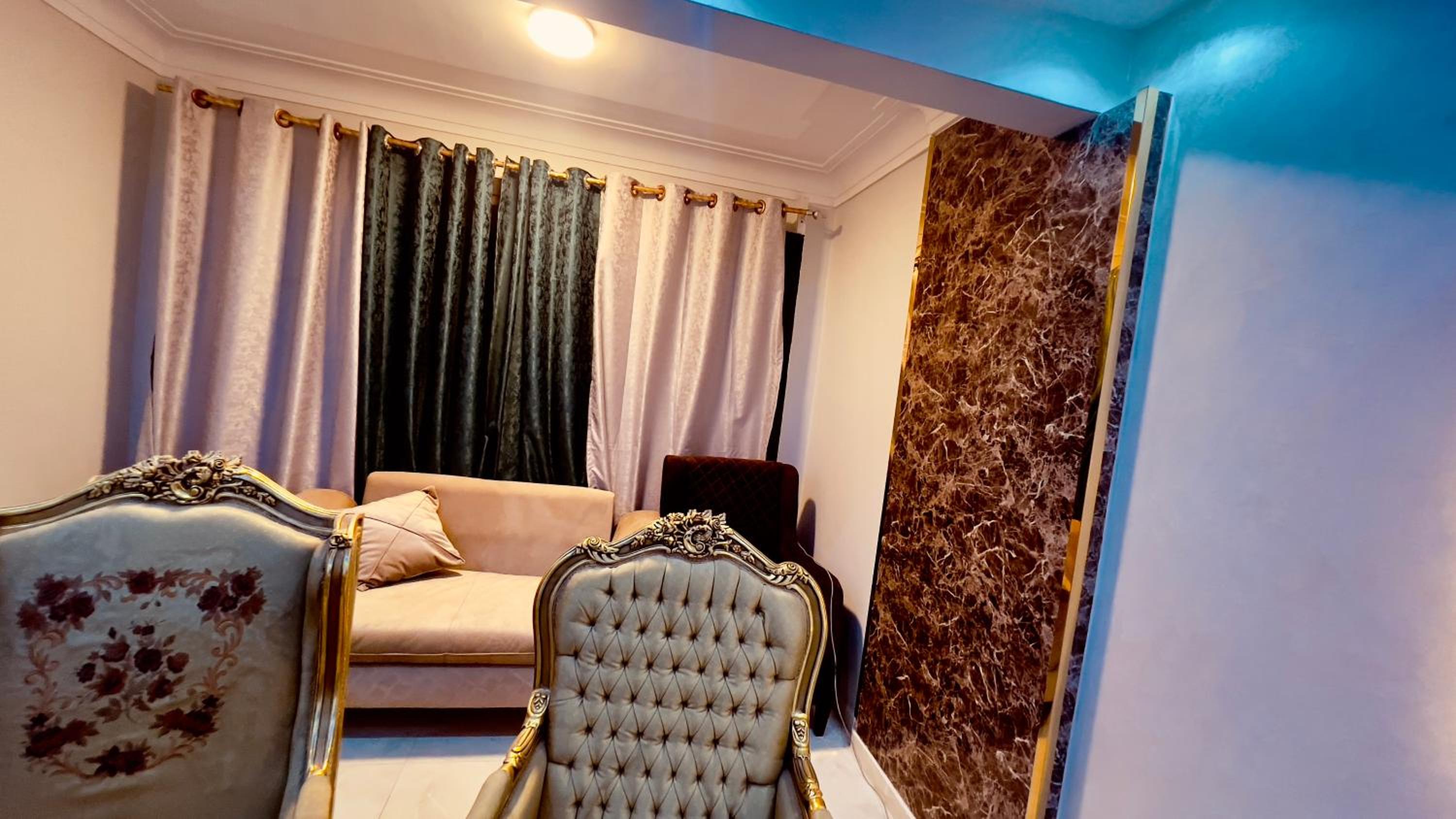 Luxury Stay at Mokktam Heights
