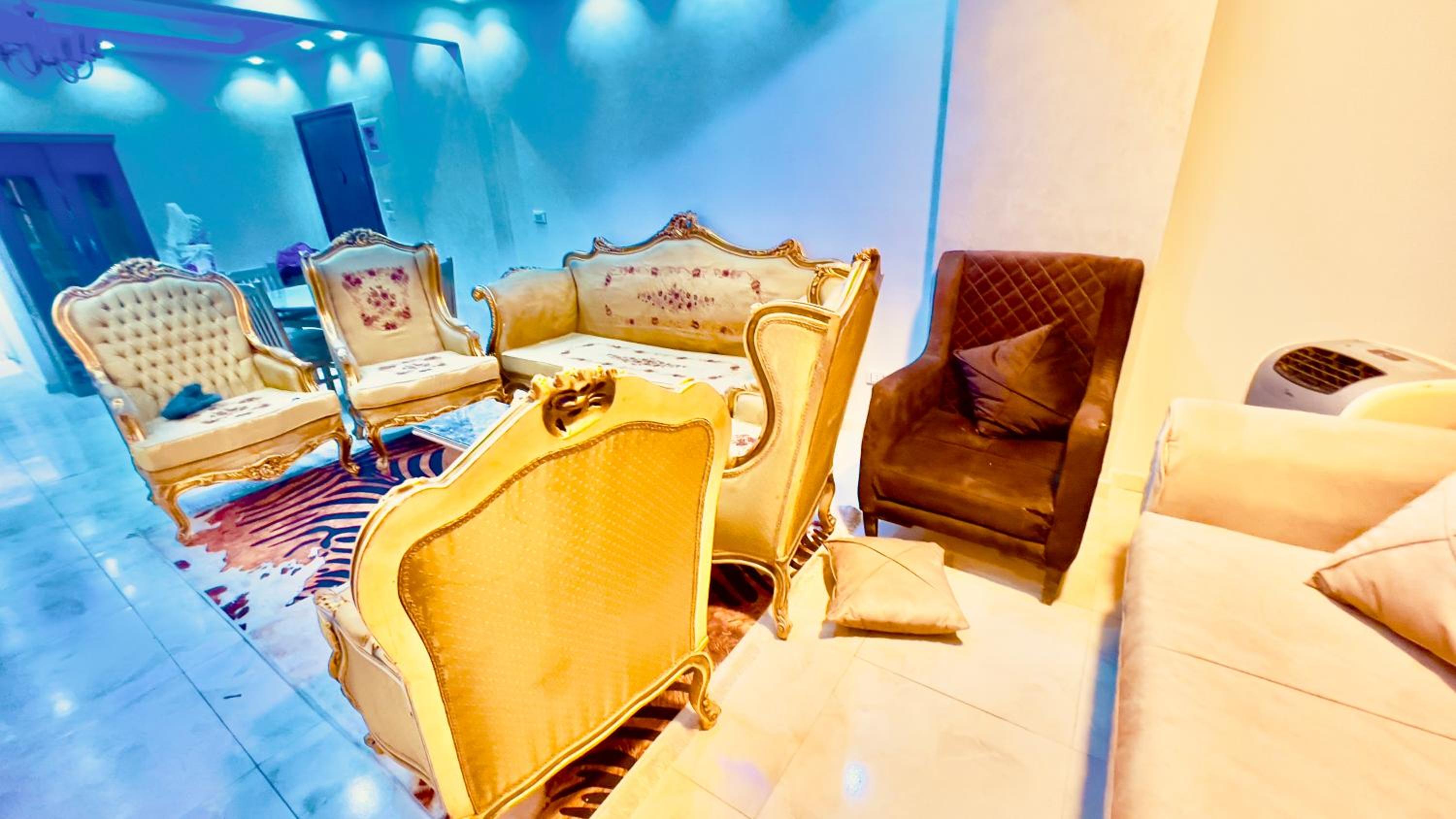 Luxury Stay at Mokktam Heights