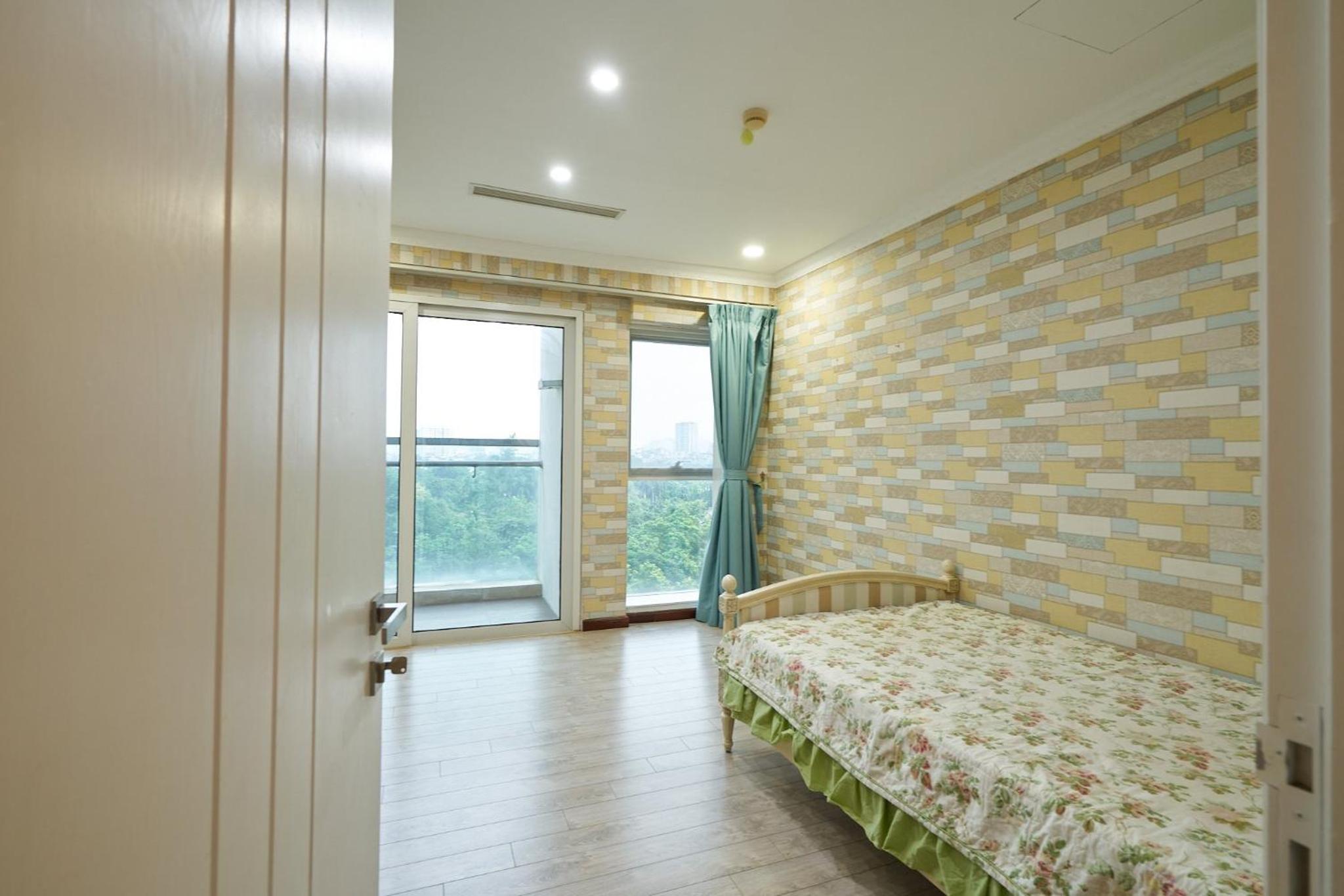 Elegance, luxury 4 bedrooms golf course view Ciputra Apartment