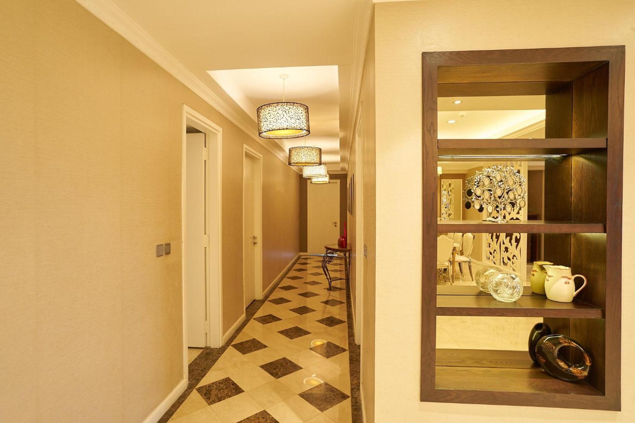 Elegance, luxury 4 bedrooms golf course view Ciputra Apartment