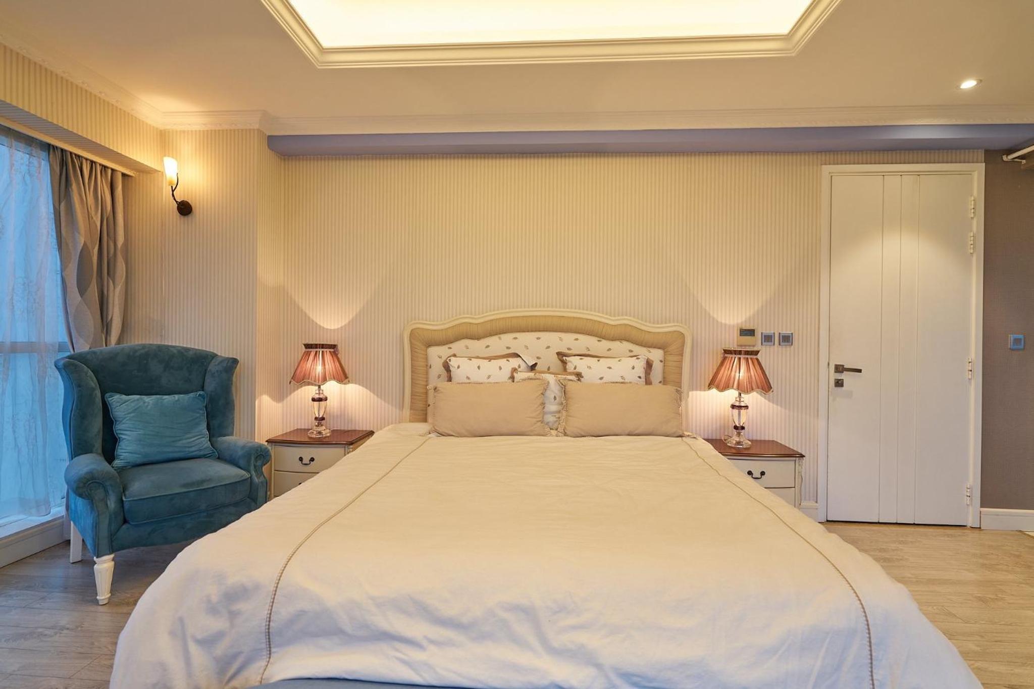 Elegance, luxury 4 bedrooms golf course view Ciputra Apartment