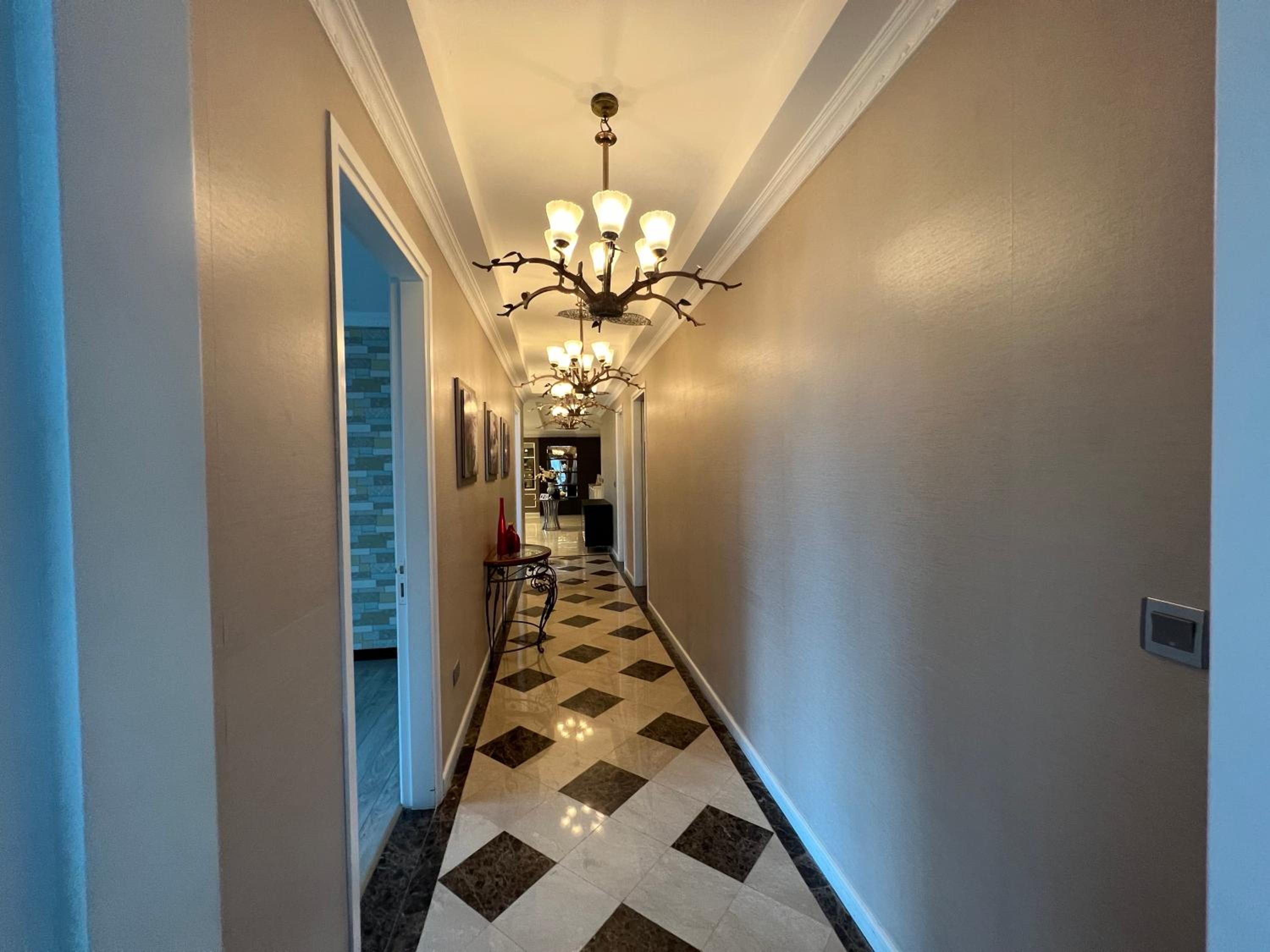 Elegance, luxury 4 bedrooms golf course view Ciputra Apartment