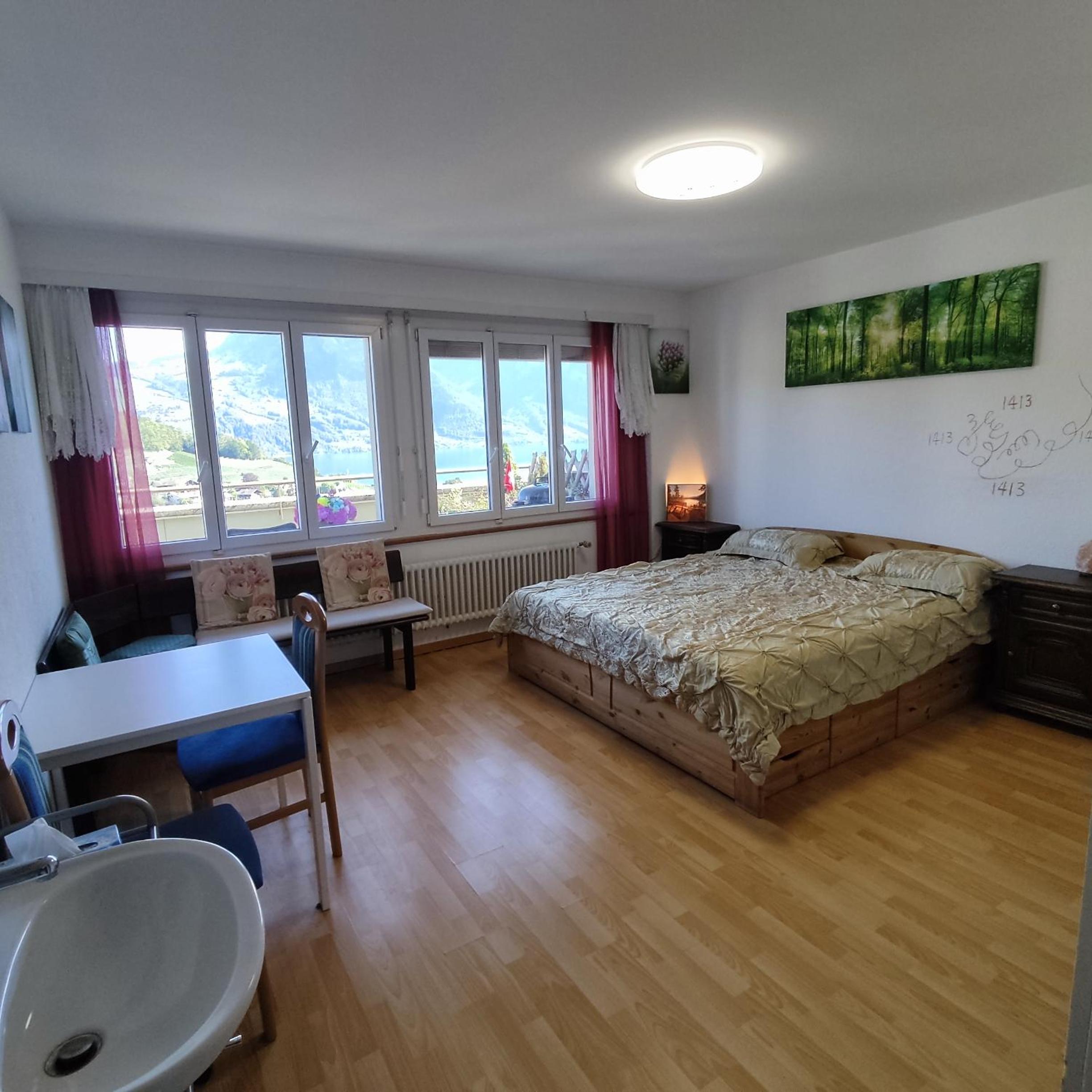 Spiez Lakeview by the station Room C