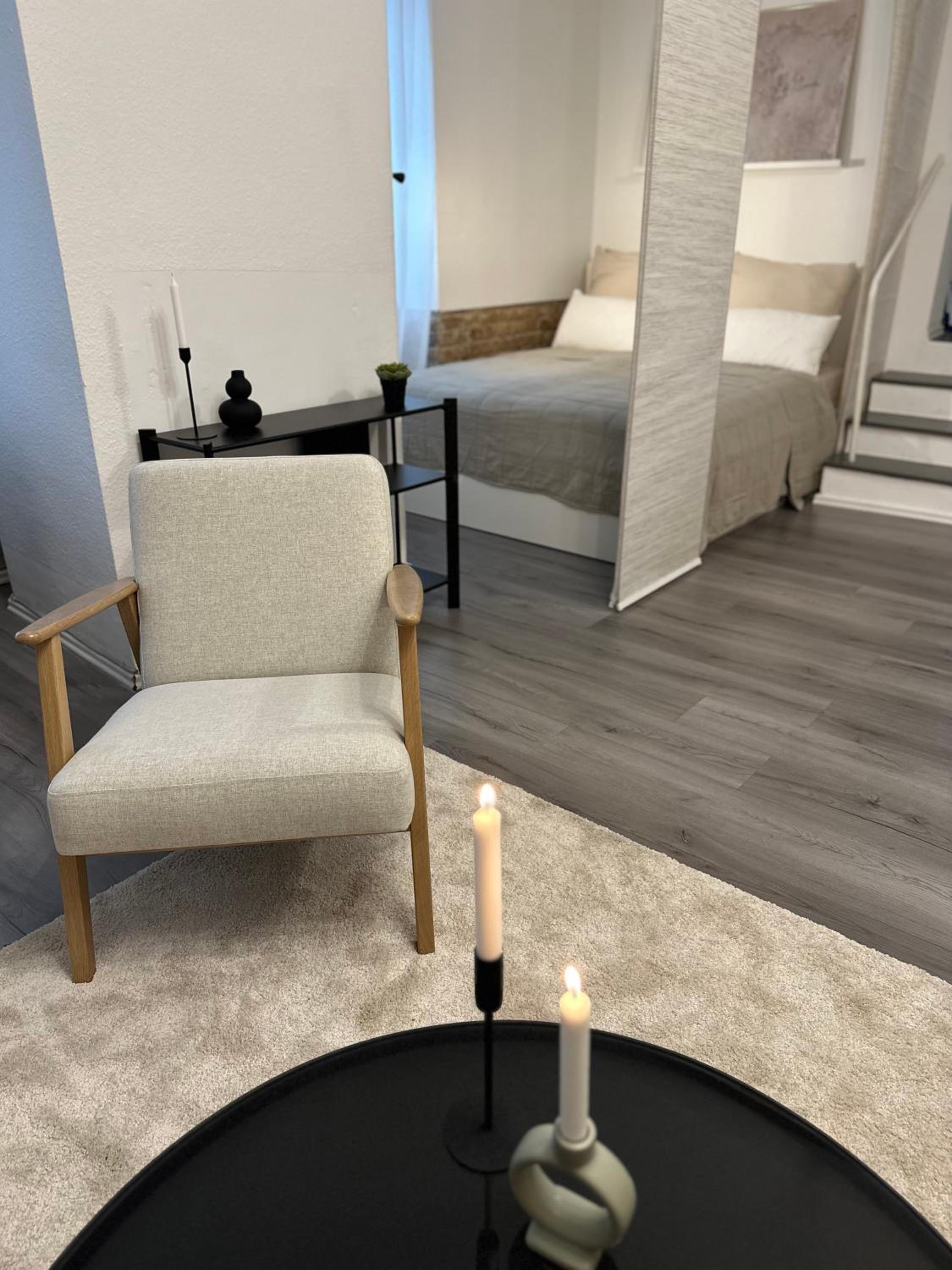 Wunderschönes Studio im P-Berg mit Pkw Stellplatz optional Buchbar