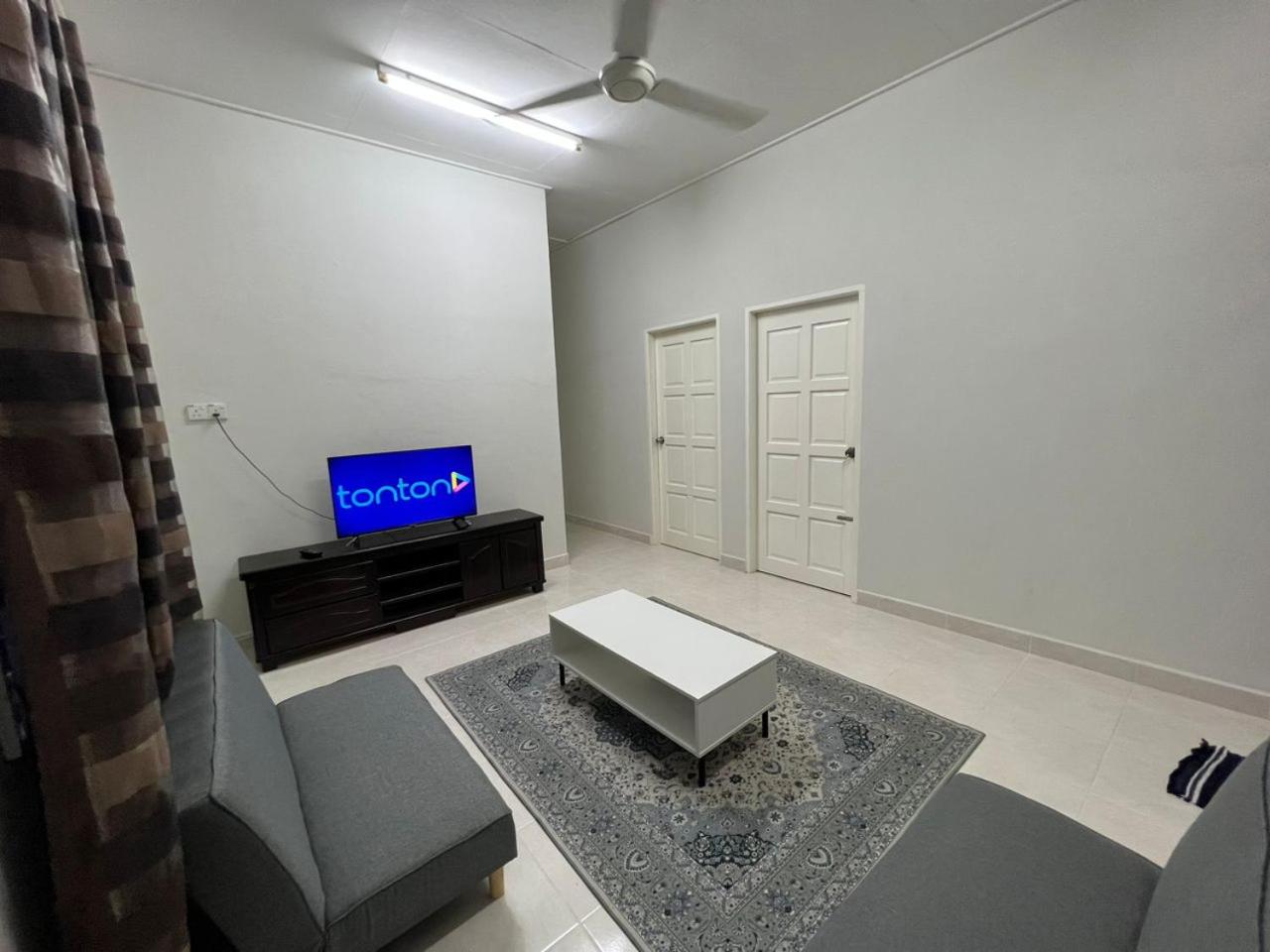 Relaxs Homestay Semi-D view 2
