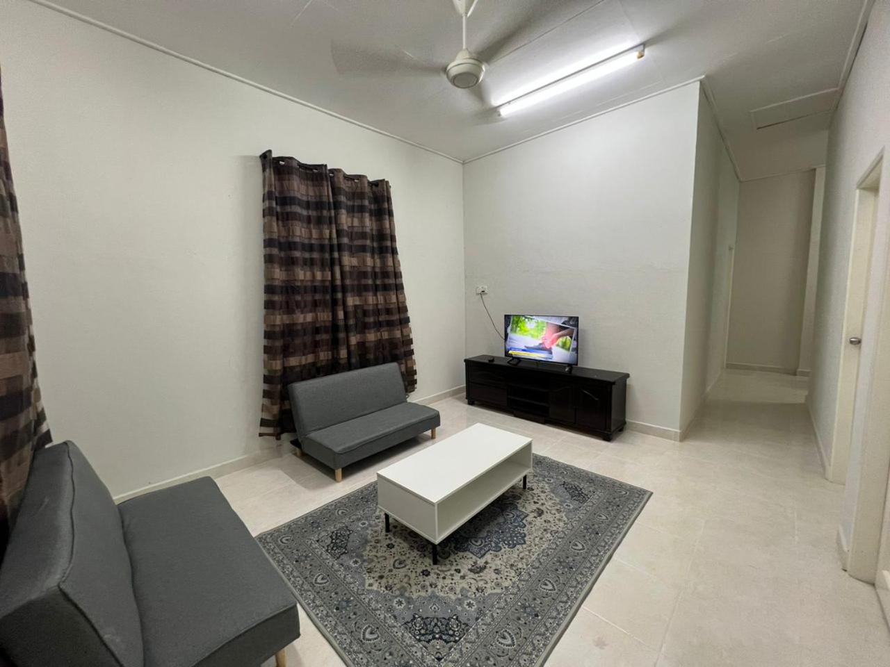 Relaxs Homestay Semi-D view 3