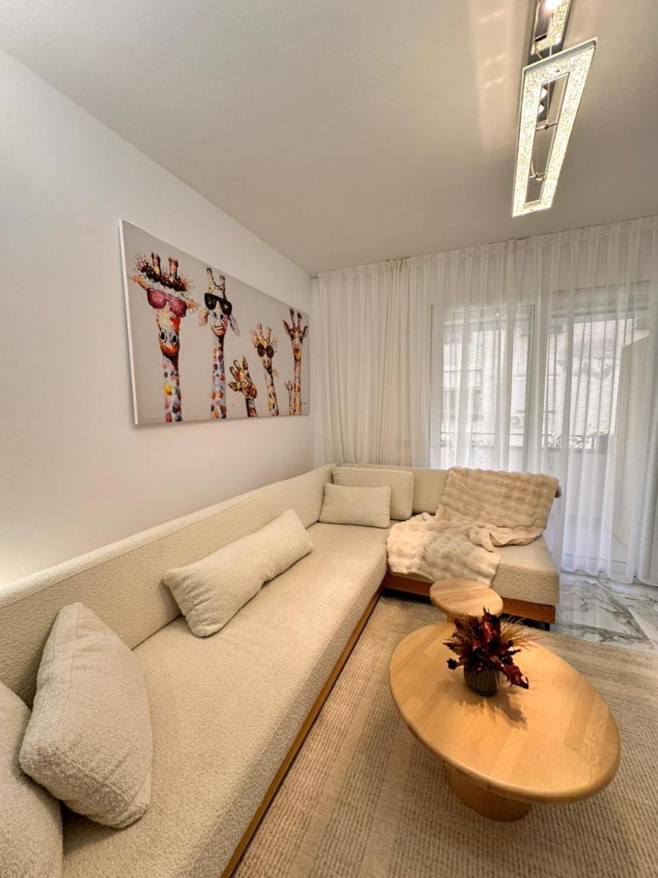 AGATE City Center Apartment
