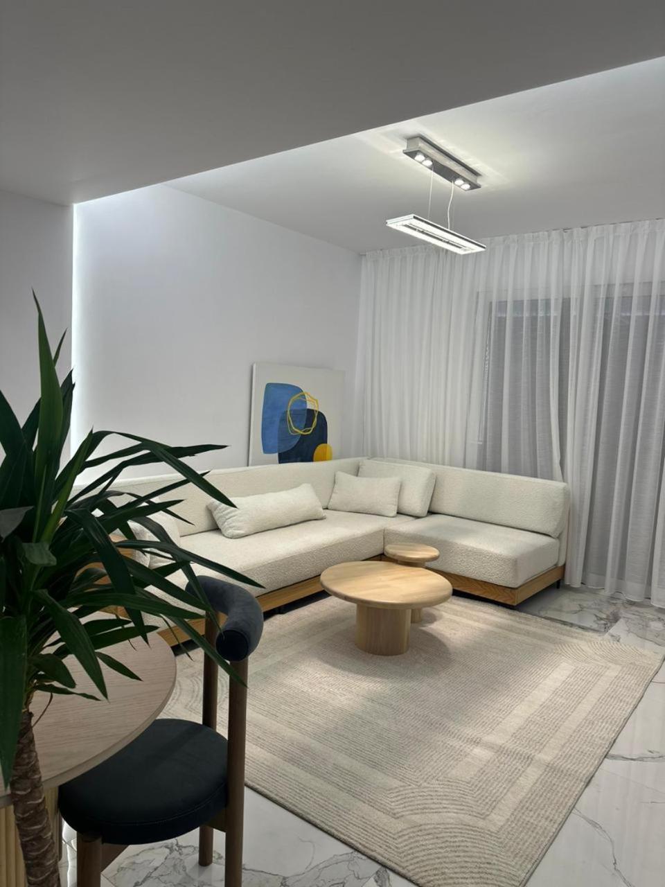 AGATE City Center Apartment