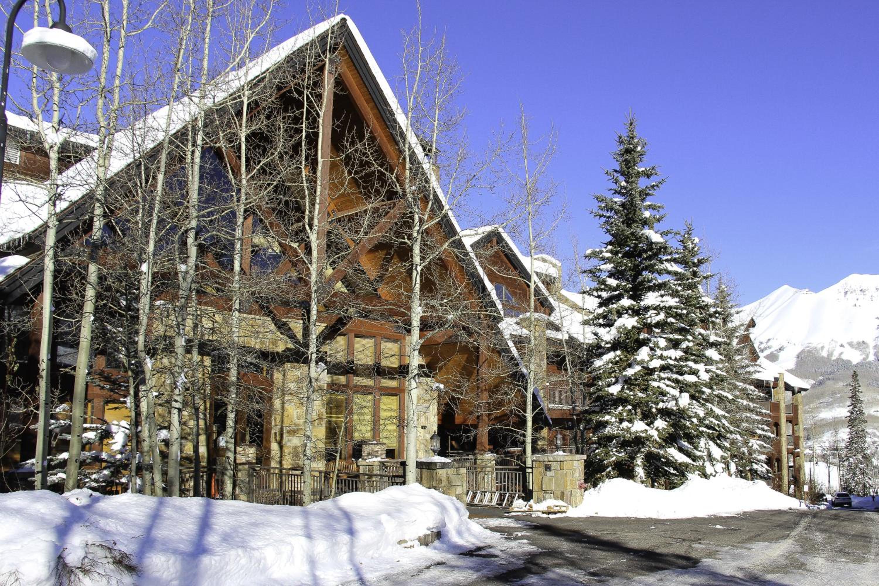 Bear Creek Lodge 406 by Alpine Lodging Telluride view 4