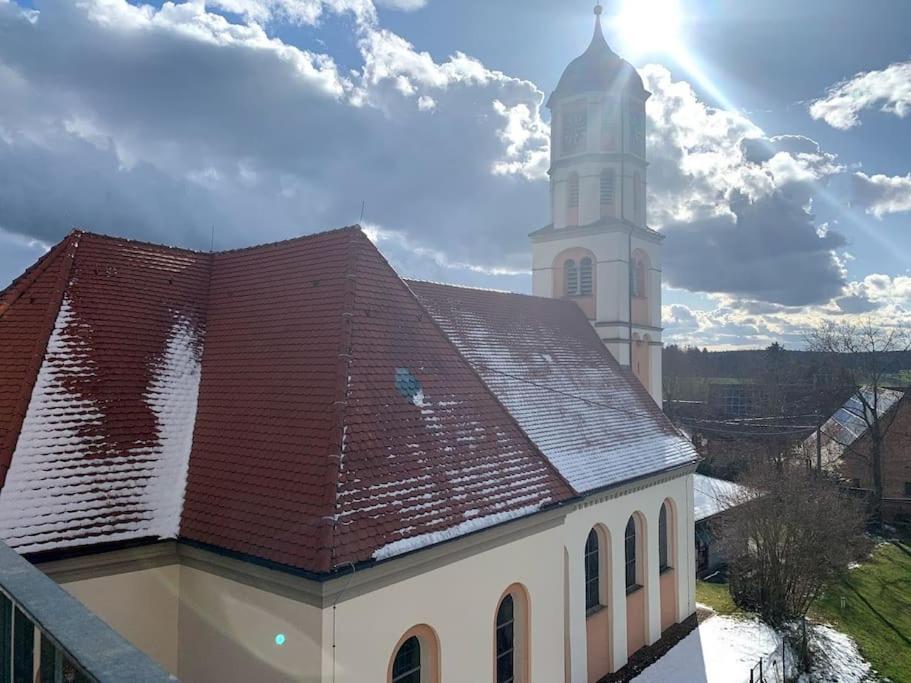 Schloss Hürbel Storchennest-Appartement - Luxury Apartment THE Stork Nest