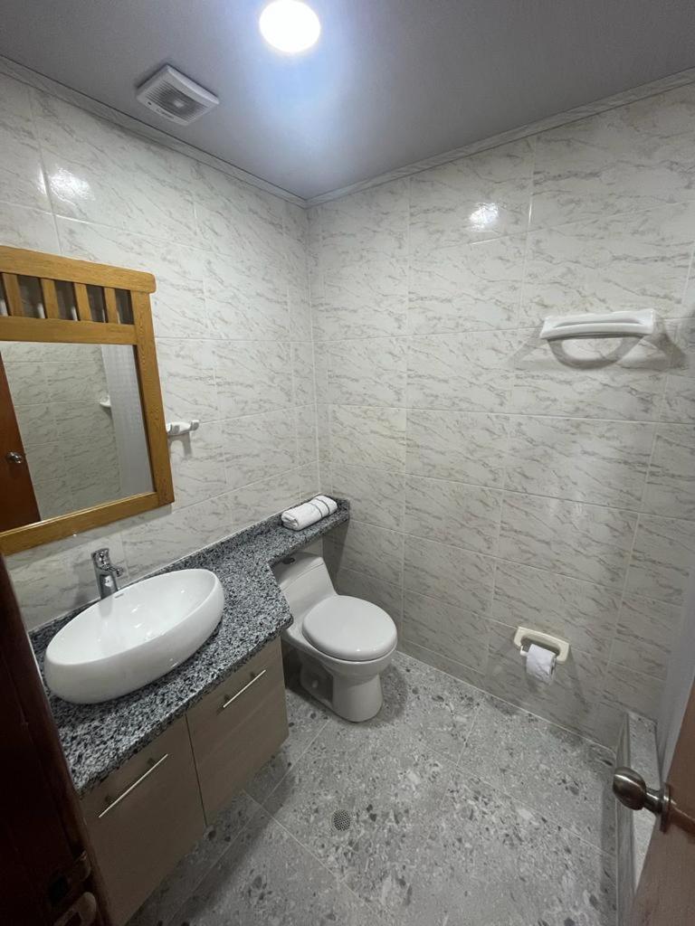 Apartamentos Amoblados Bocagrande. Mr German