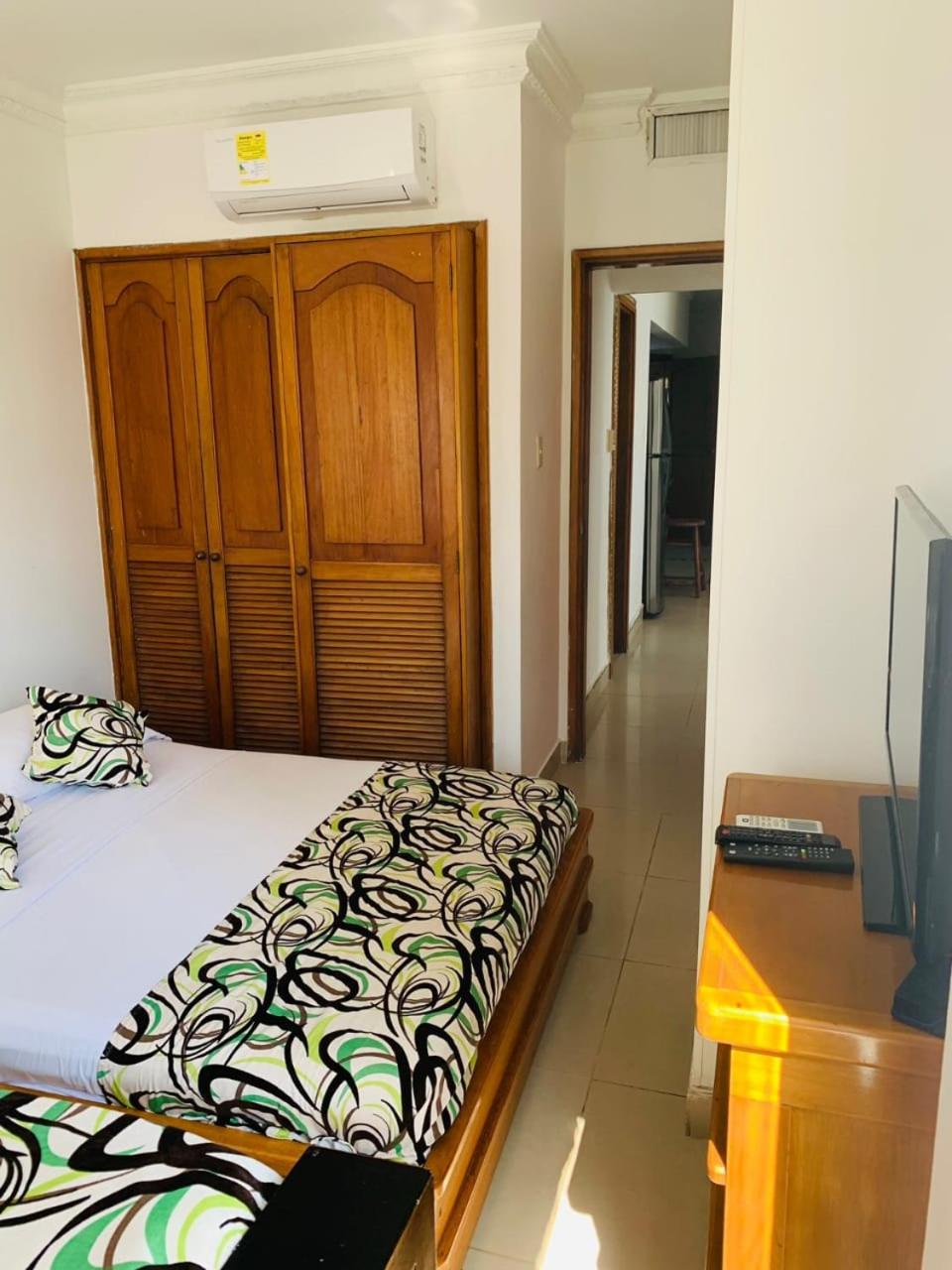Apartamentos Amoblados Bocagrande. Mr German
