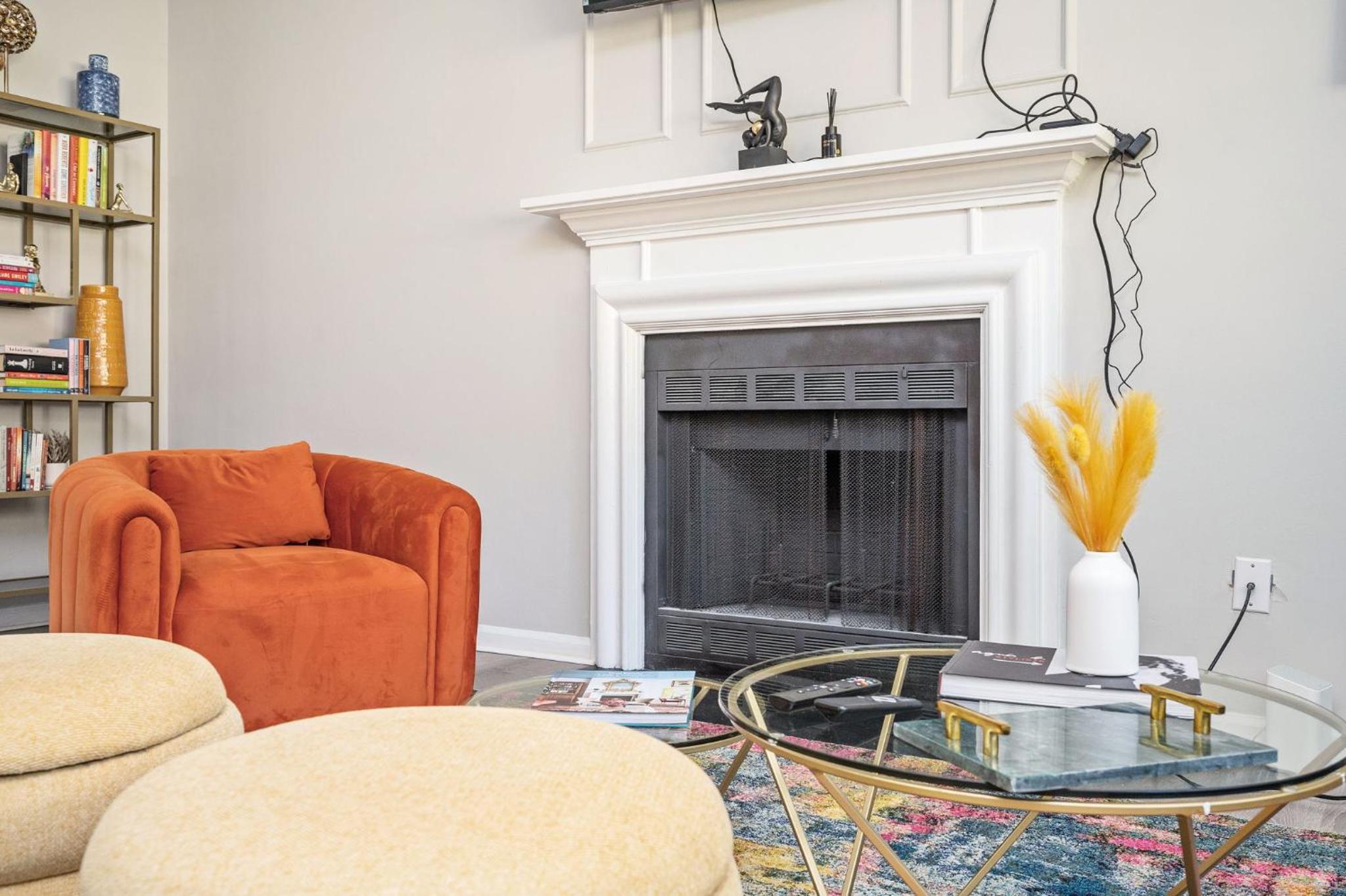 Chic 3BR-2BA Decatur Retreat with Stylish Decor view 3