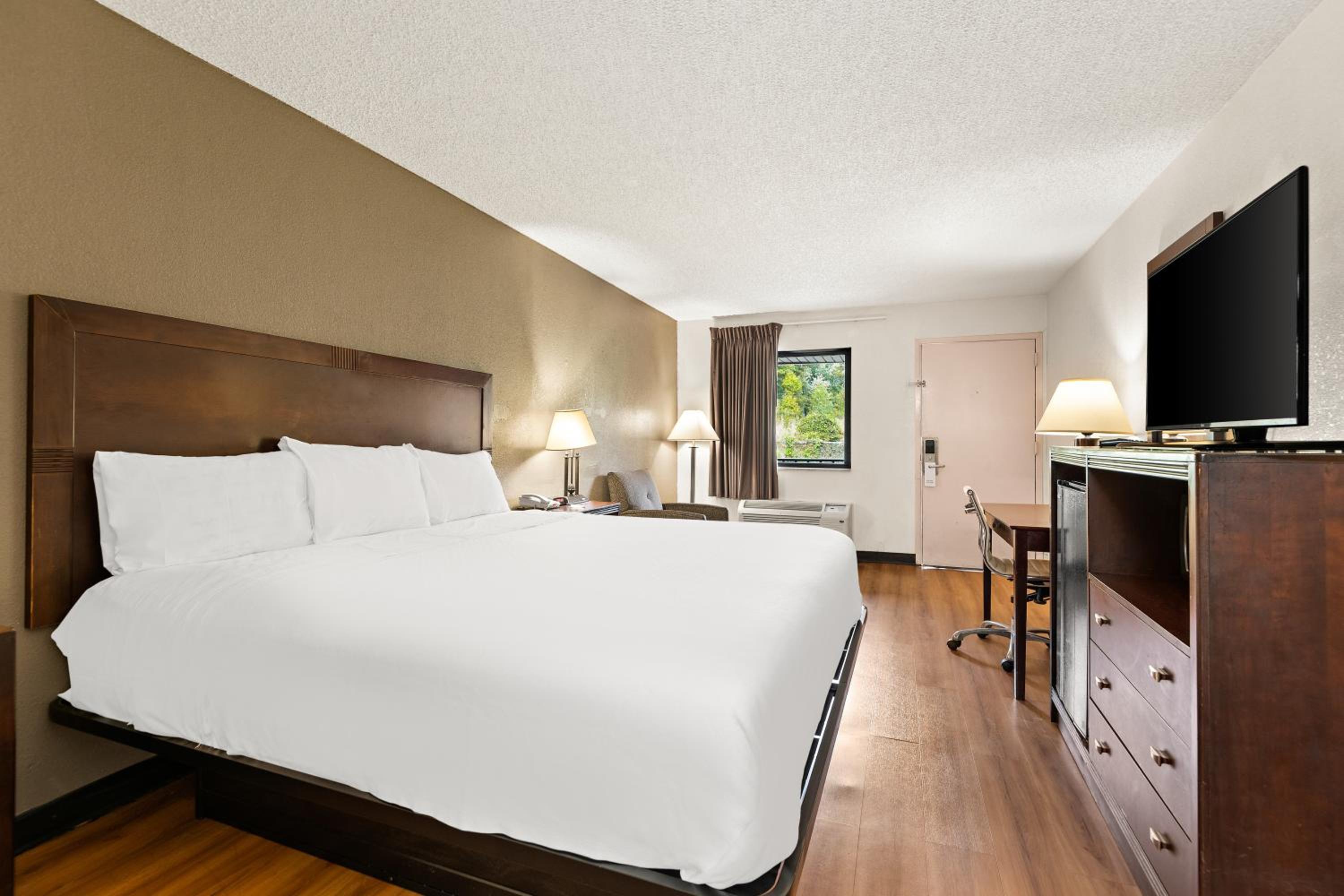 Laurel Vacations - Americas Best Value Inn Laurel - Property Image 9