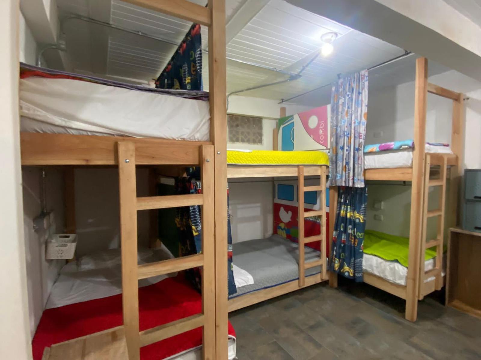 hostal combi
