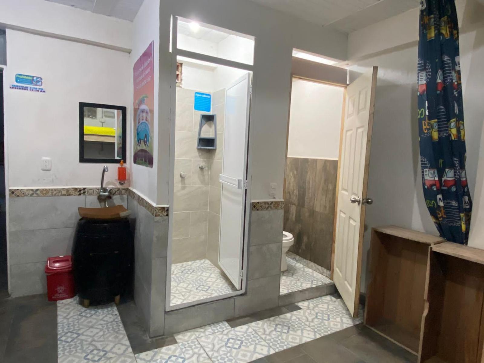 hostal combi