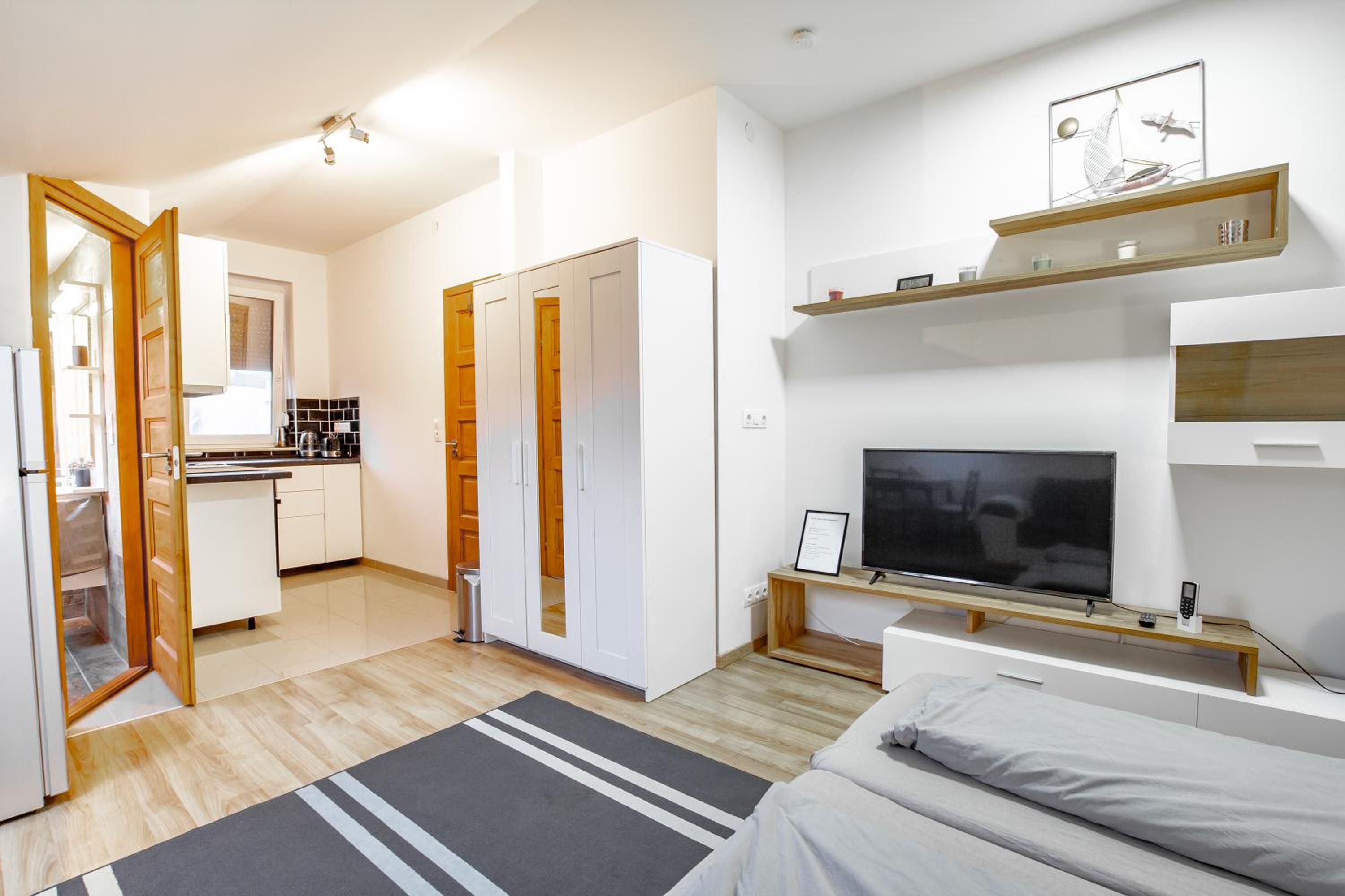 Victoria Suites