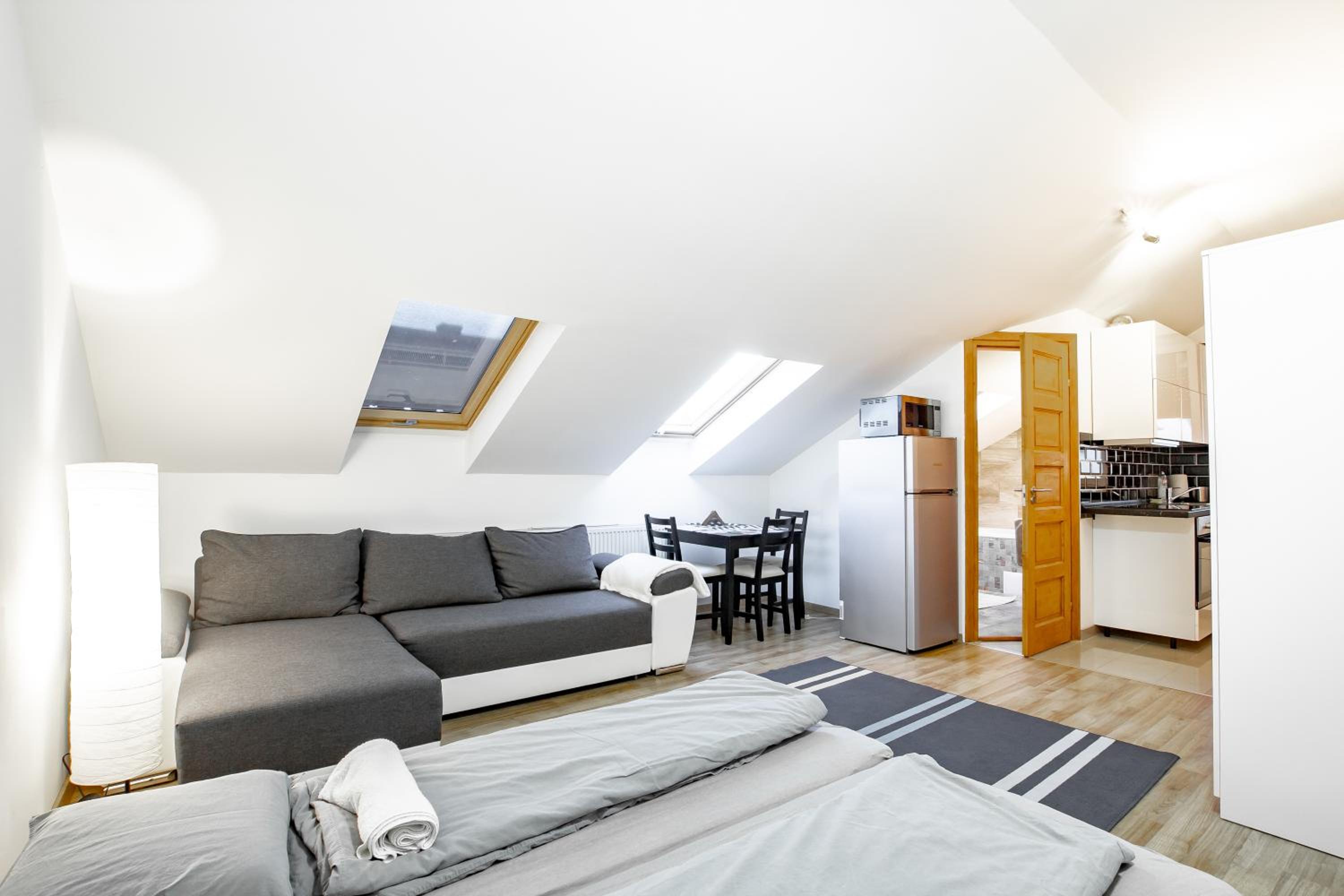Victoria Suites