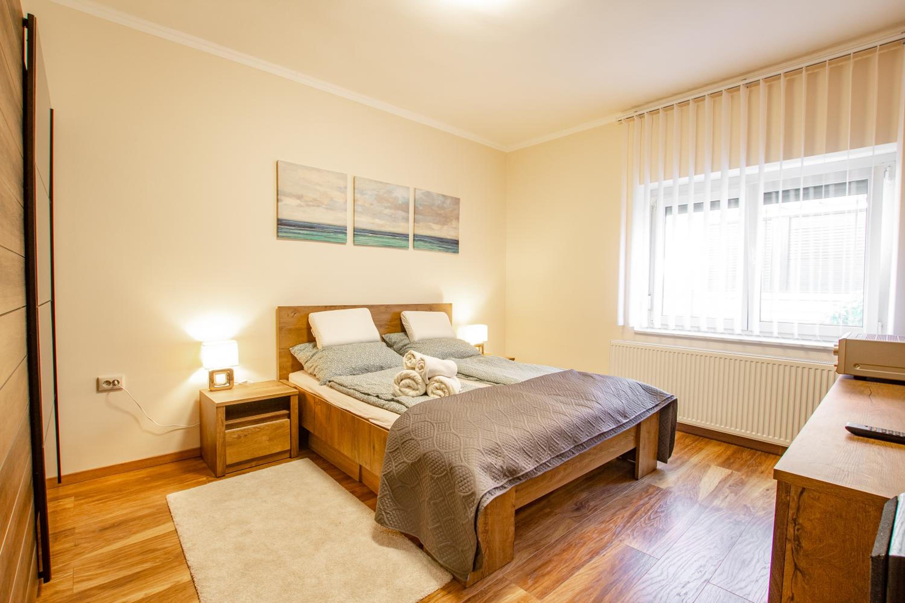 Victoria Suites