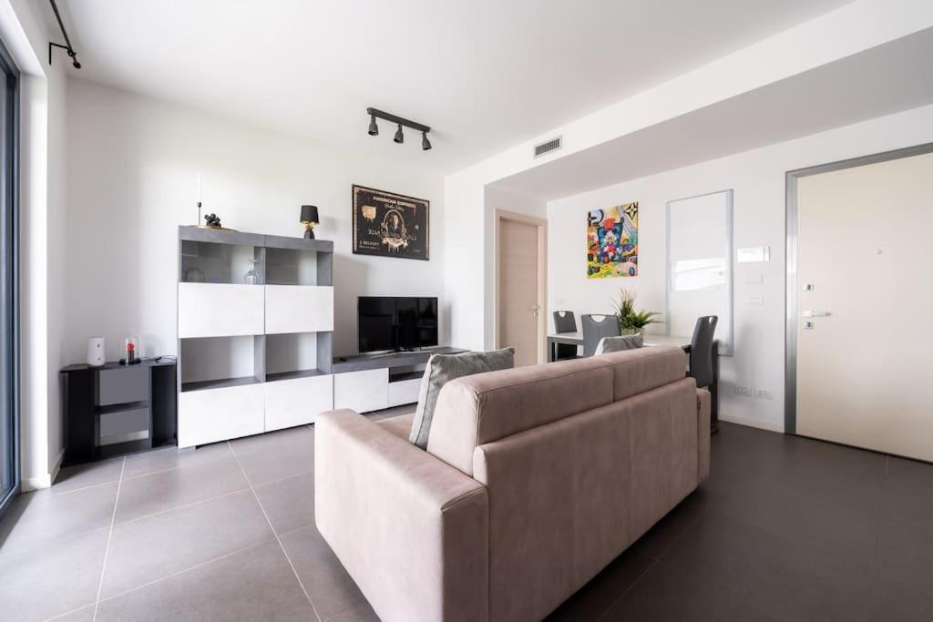 We Home - Uptown74 Bloom Apartment - Milano
