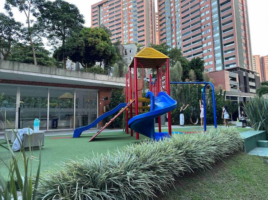 Apartamento en Sabaneta con Piscina y Gimnasio